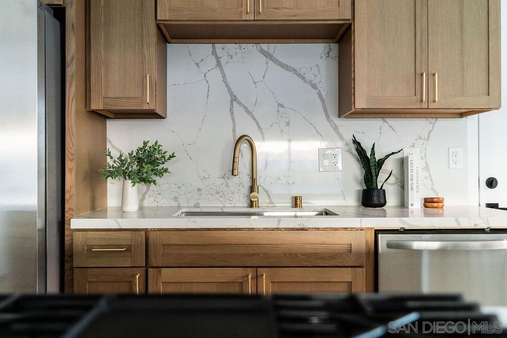 Detail Gallery Image 6 of 57 For 167 S Wedgewood Dr, San Diego,  CA 92114 - 3 Beds | 2 Baths