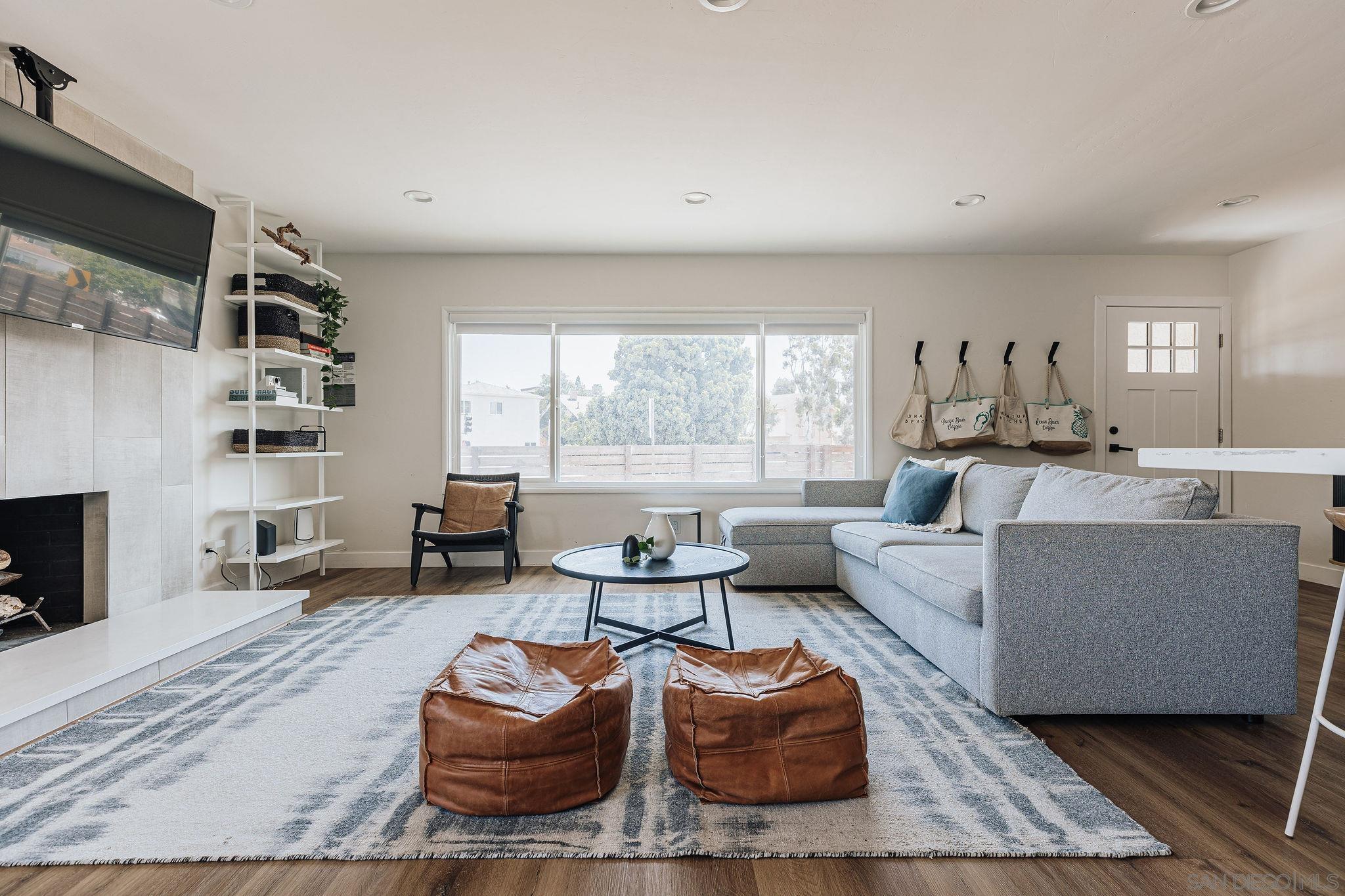 Detail Gallery Image 13 of 73 For 3805  Atascadero Dr, San Diego,  CA 92107 - 3 Beds | 2 Baths