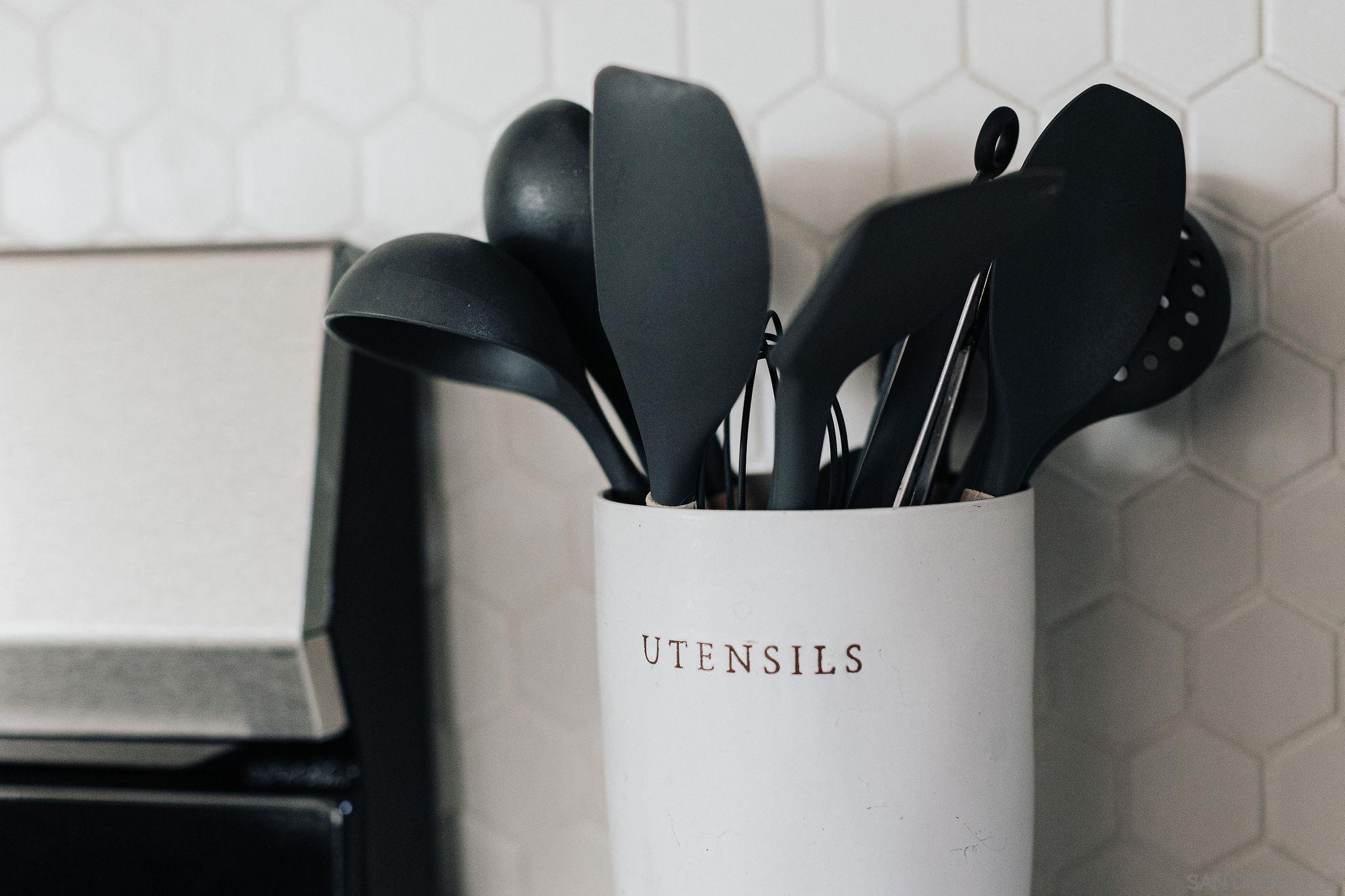 Detail Gallery Image 49 of 73 For 3805  Atascadero Dr, San Diego,  CA 92107 - 3 Beds | 2 Baths