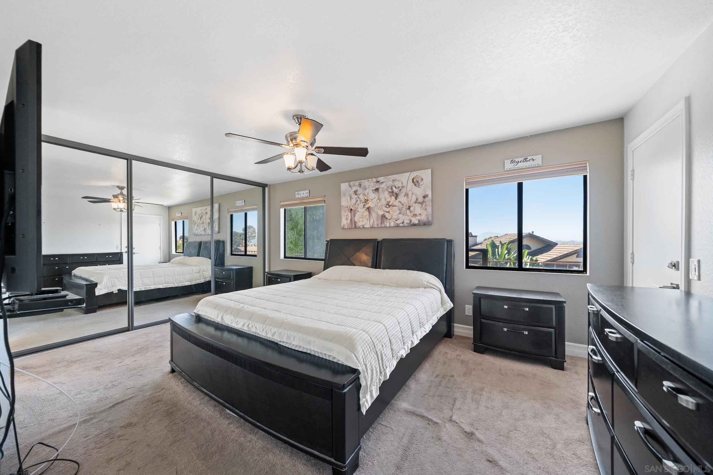 Detail Gallery Image 15 of 33 For 2041  Woodland Gln, Escondido,  CA 92027 - 3 Beds | 3 Baths