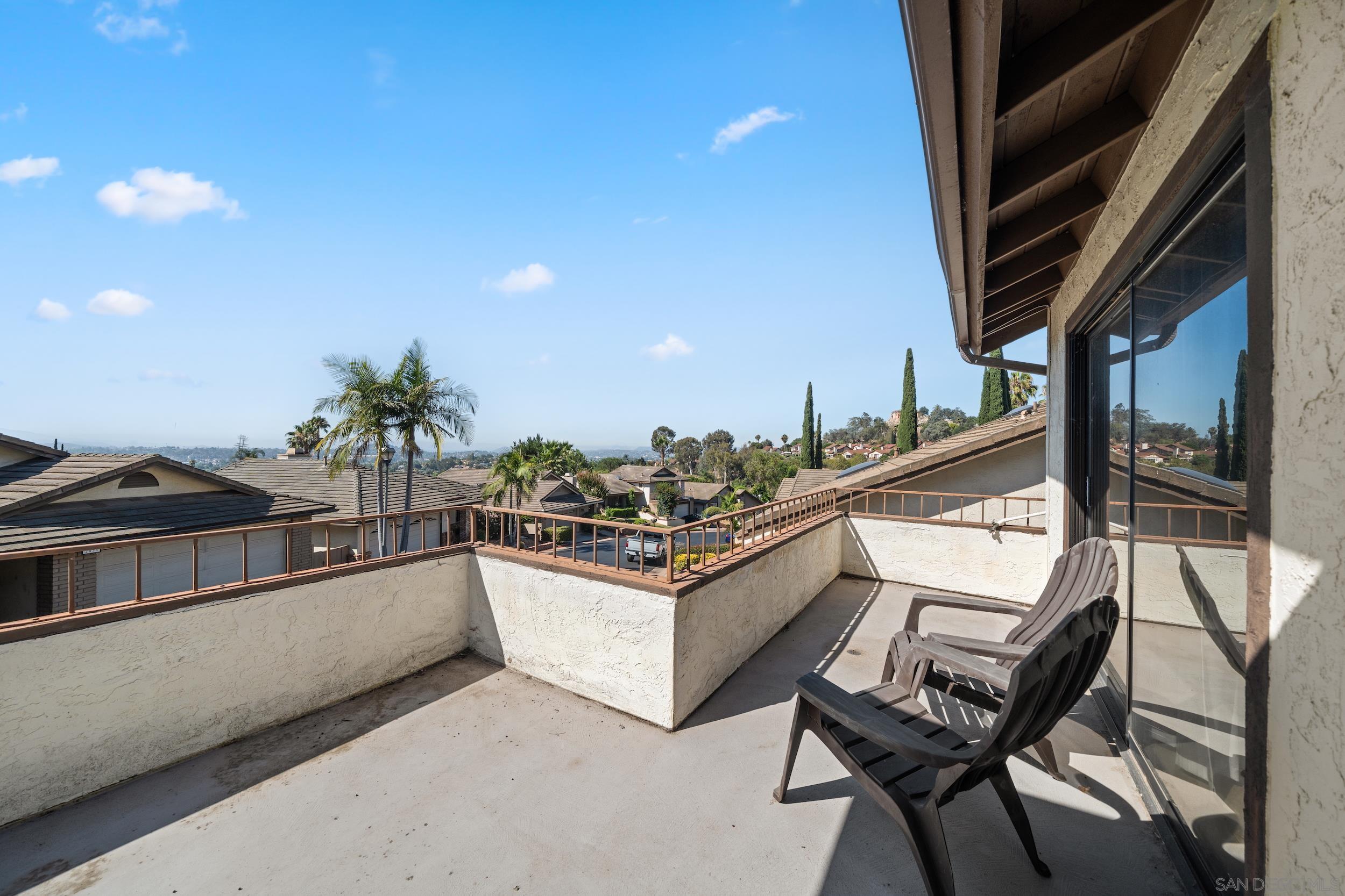 Detail Gallery Image 22 of 33 For 2041  Woodland Gln, Escondido,  CA 92027 - 3 Beds | 3 Baths