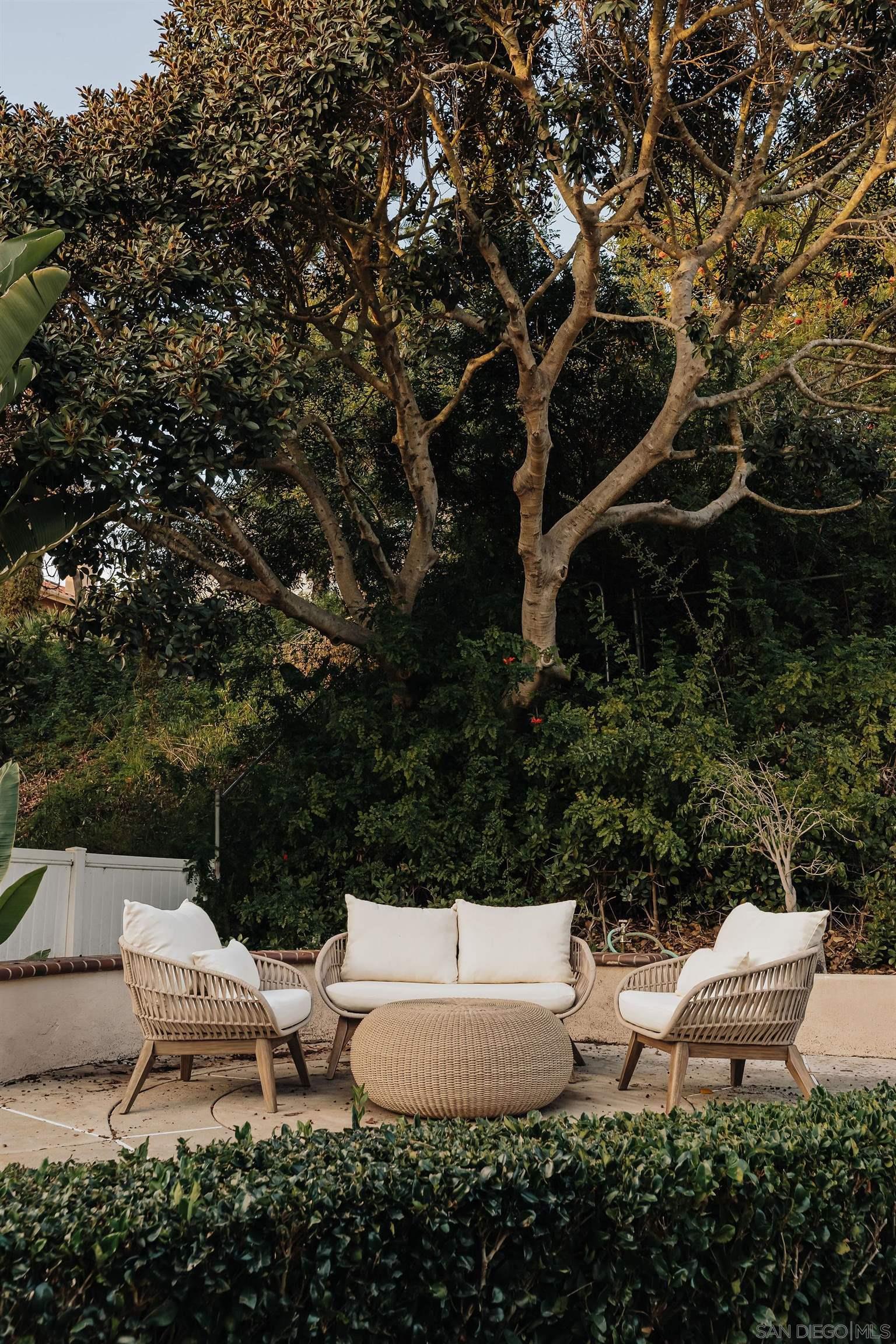 Detail Gallery Image 29 of 75 For 4436  Heritage Glen, San Diego,  CA 92130 - 5 Beds | 3/1 Baths