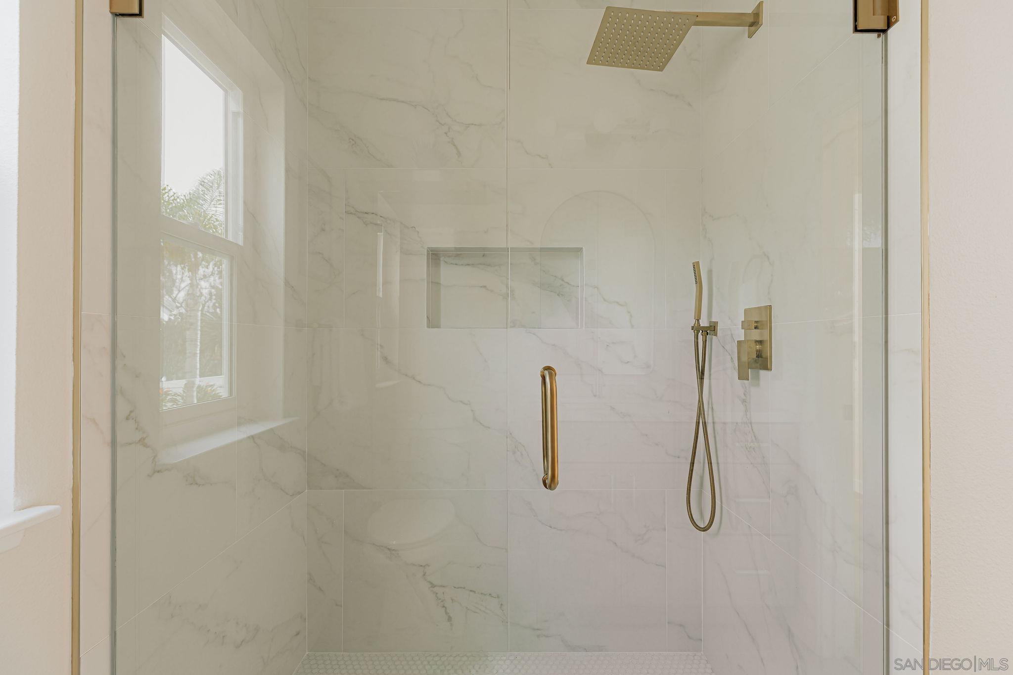 Detail Gallery Image 35 of 75 For 4436  Heritage Glen, San Diego,  CA 92130 - 5 Beds | 3/1 Baths