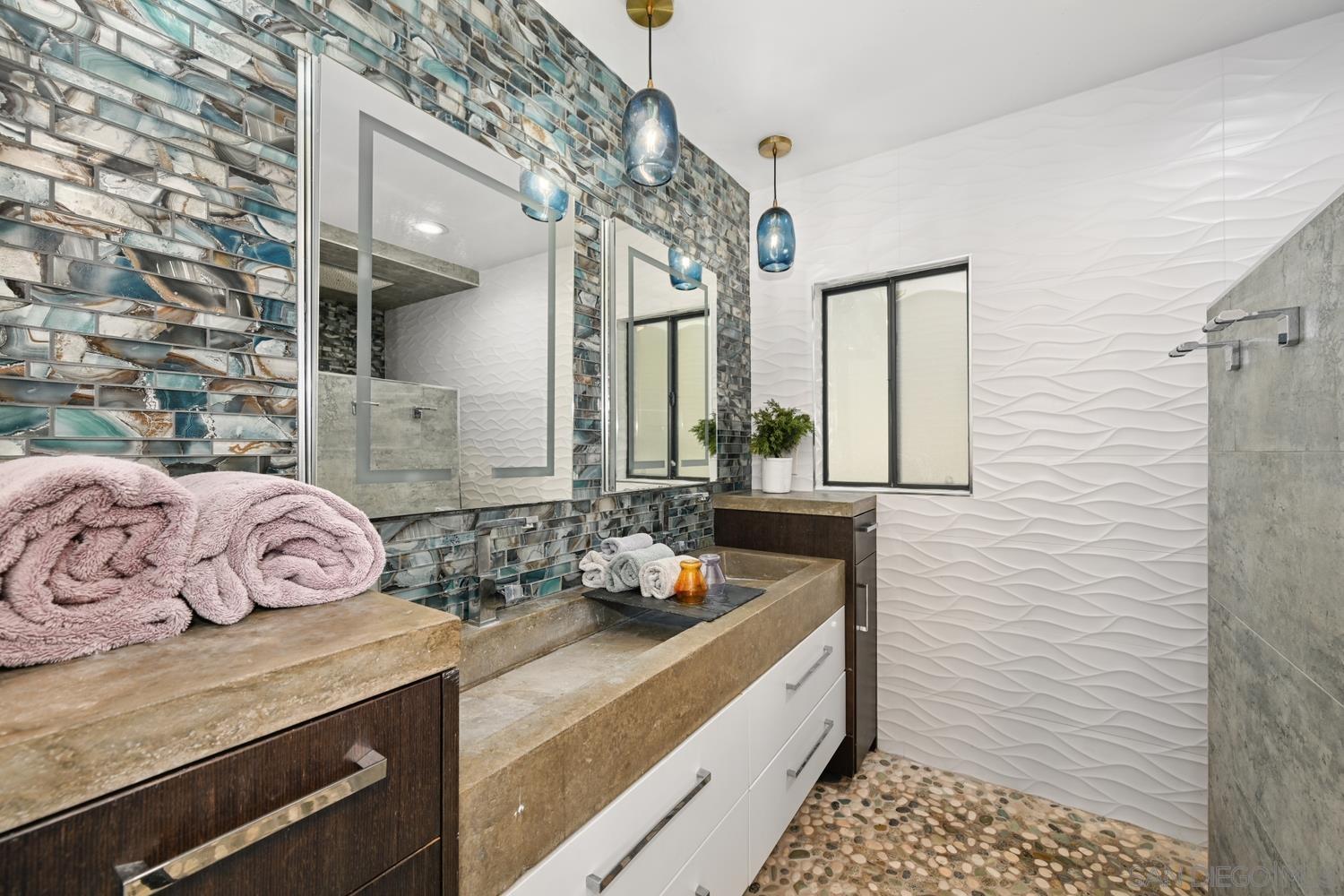 Detail Gallery Image 12 of 34 For 26138  Jesmond Dene Rd, Escondido,  CA 92026 - 3 Beds | 2/1 Baths