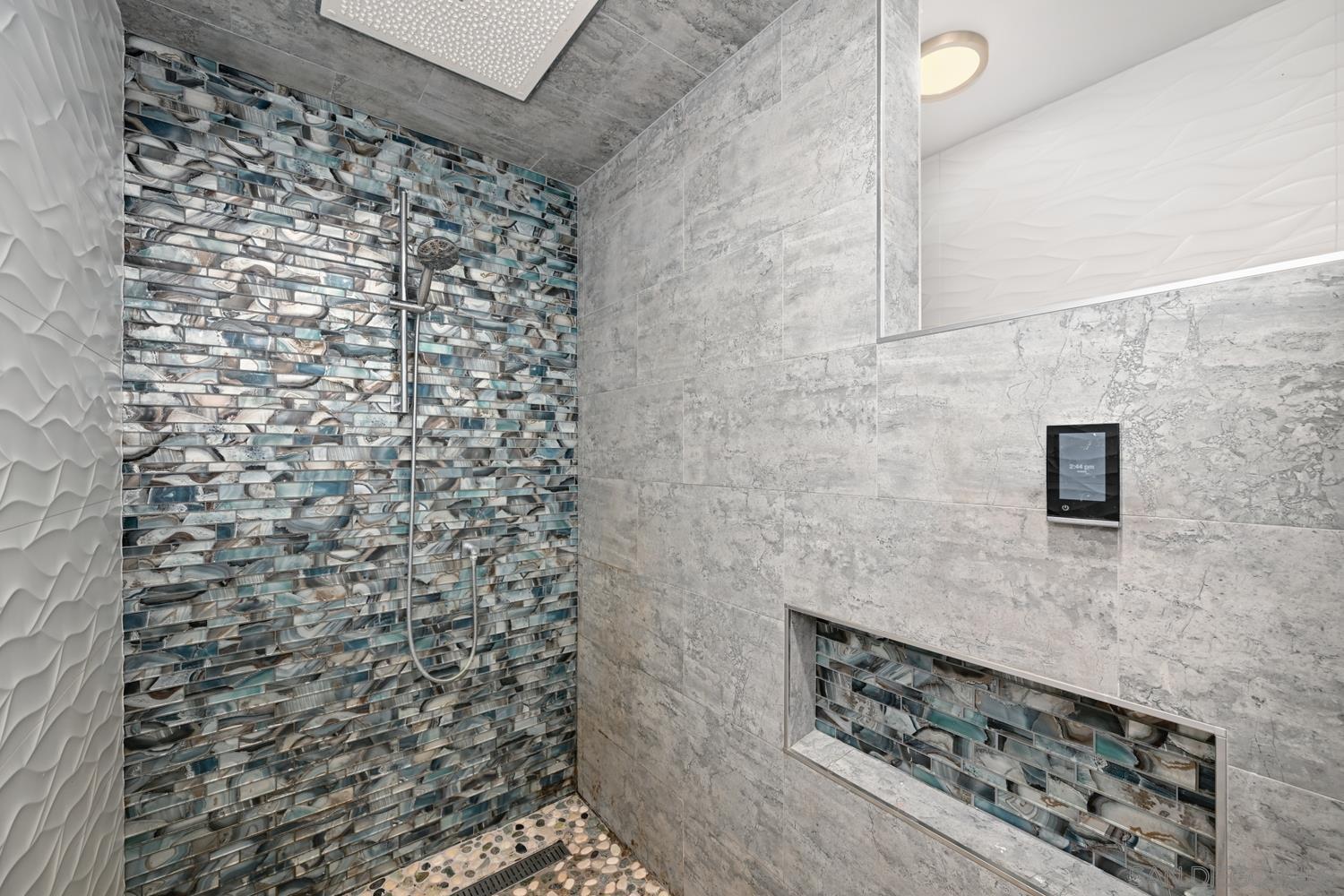 Detail Gallery Image 13 of 34 For 26138  Jesmond Dene Rd, Escondido,  CA 92026 - 3 Beds | 2/1 Baths