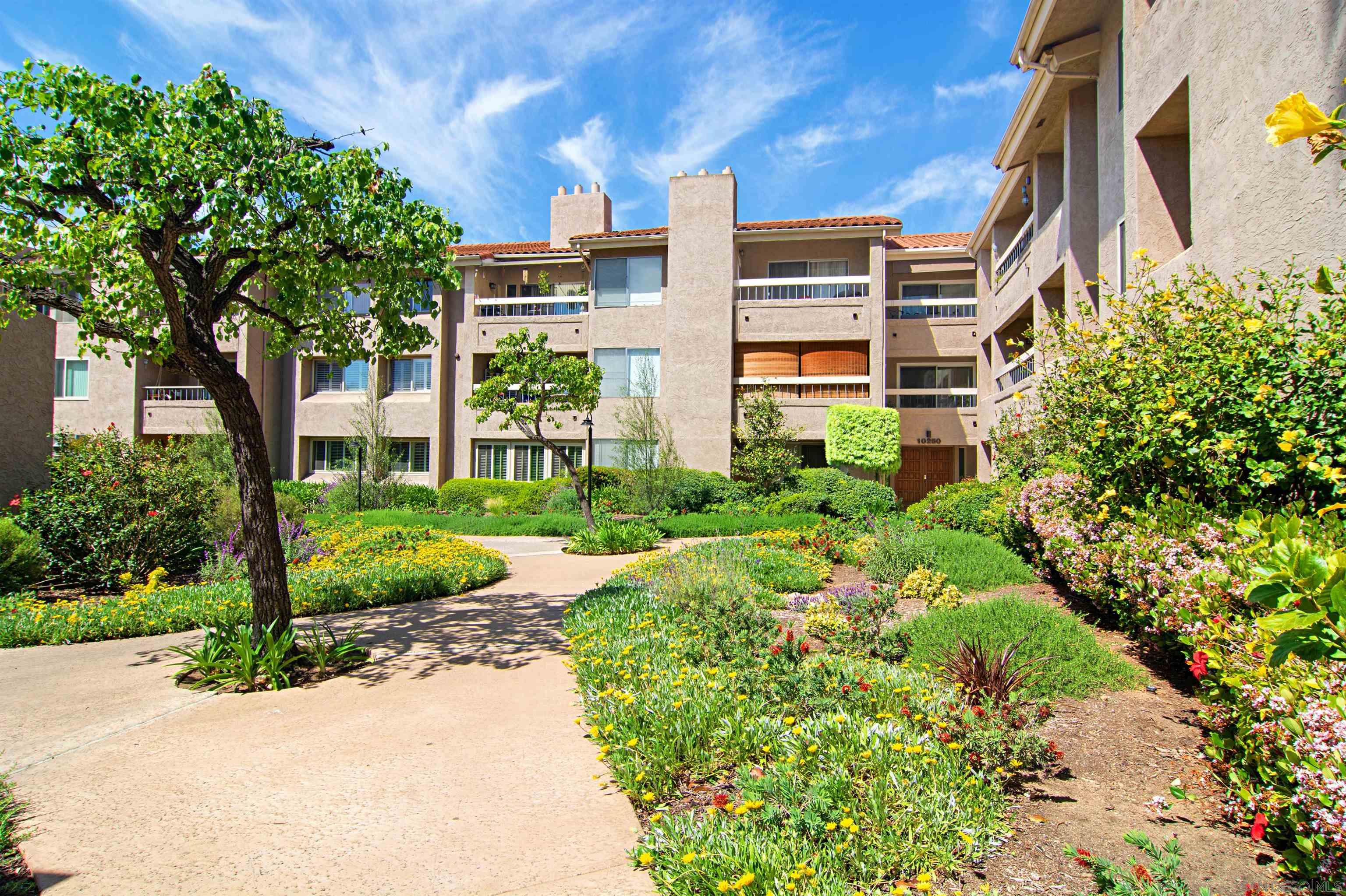 Detail Gallery Image 40 of 52 For 10425  Caminito Cuervo  #217,  San Diego,  CA 92108 - 2 Beds | 2 Baths