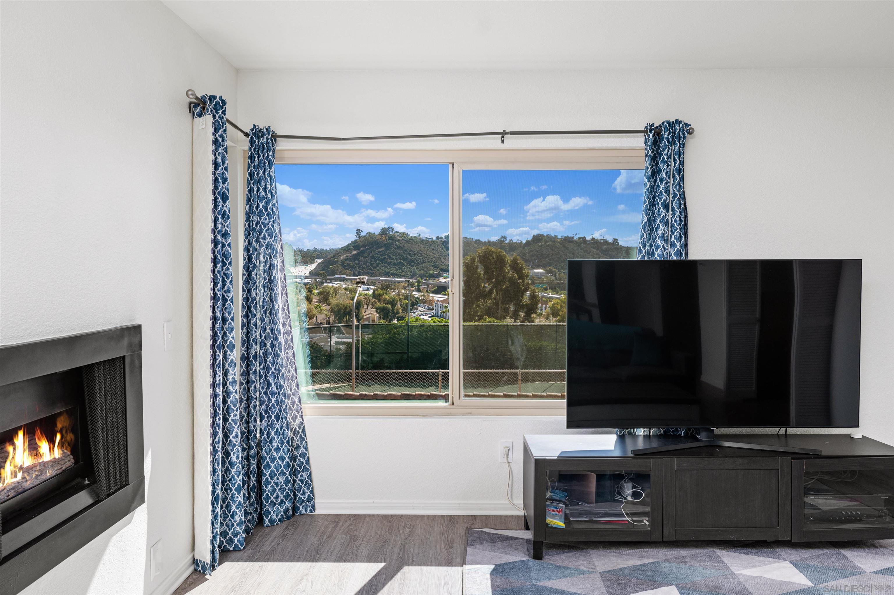 Detail Gallery Image 7 of 52 For 10425  Caminito Cuervo  #217,  San Diego,  CA 92108 - 2 Beds | 2 Baths