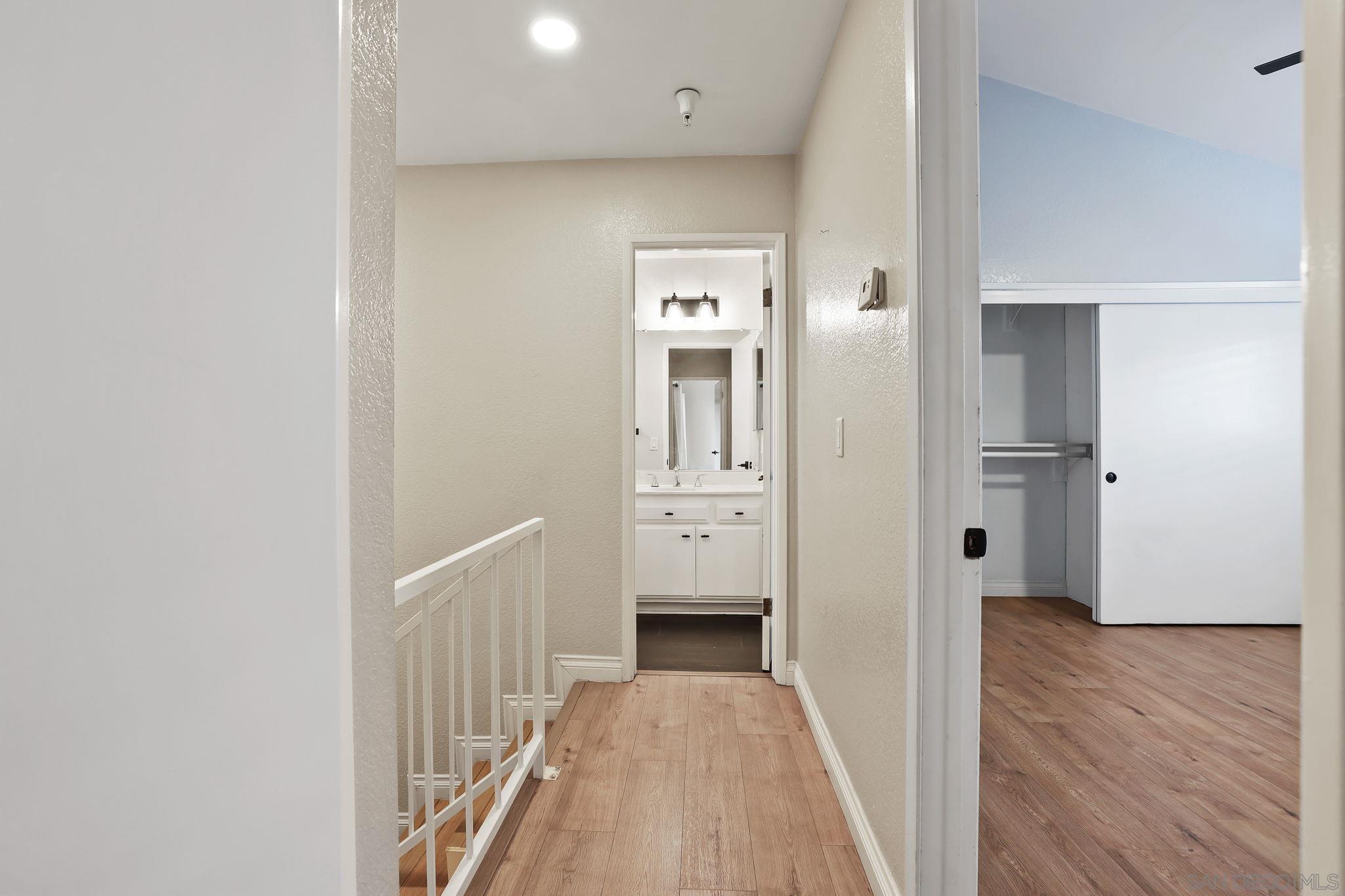 Detail Gallery Image 15 of 31 For 14927  Condon Ave  #9,  Lawndale,  CA 90260 - 3 Beds | 2/1 Baths