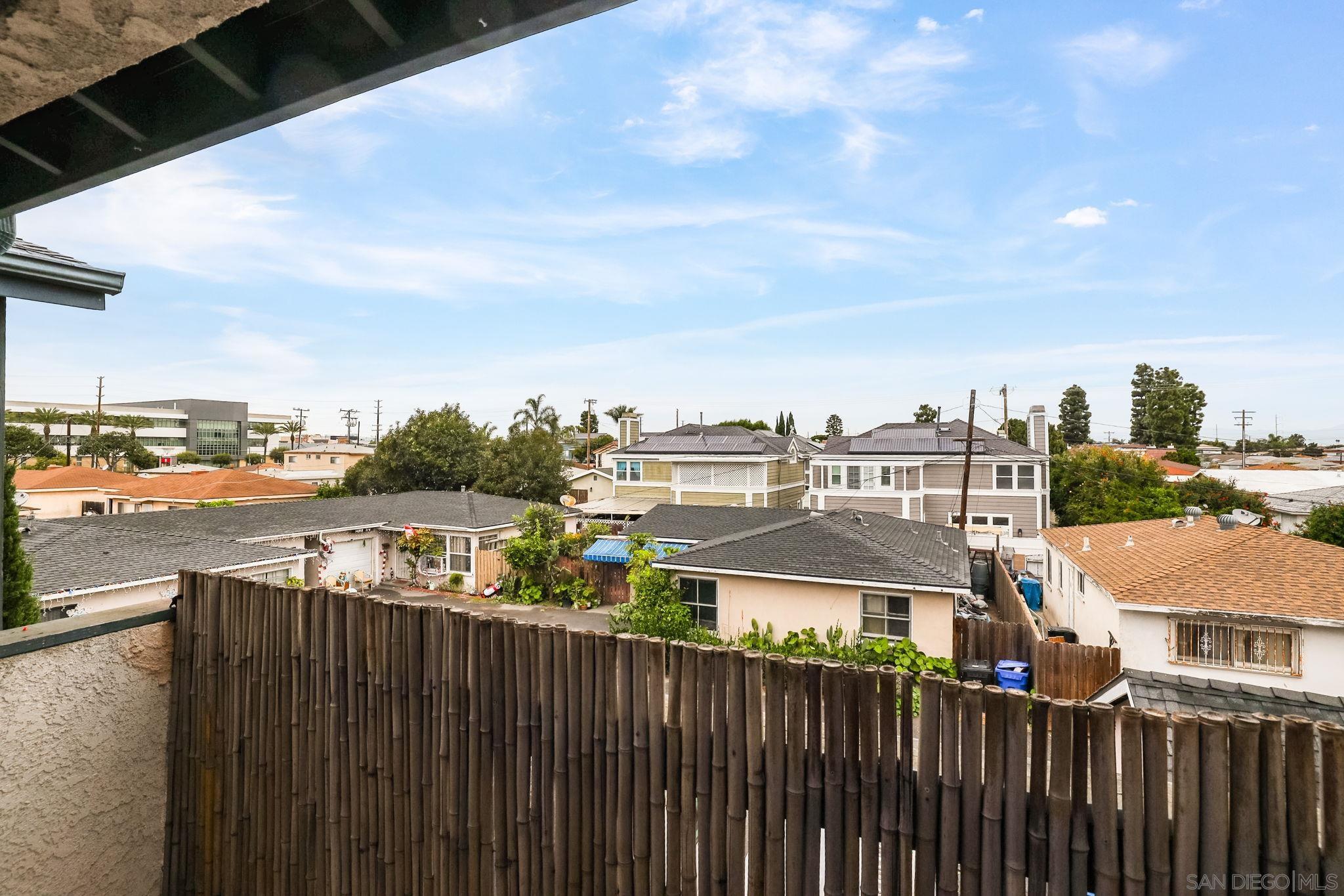 Detail Gallery Image 20 of 31 For 14927  Condon Ave  #9,  Lawndale,  CA 90260 - 3 Beds | 2/1 Baths