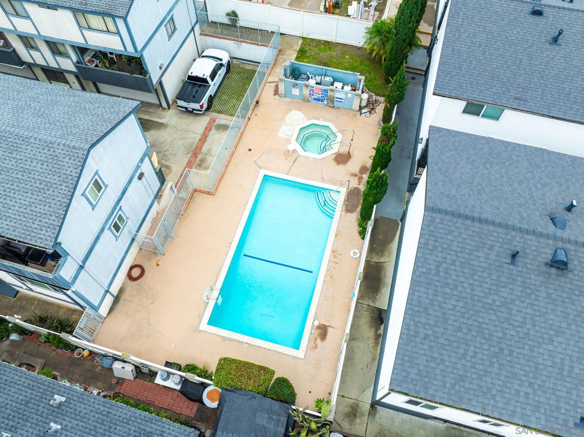 Detail Gallery Image 25 of 31 For 14927  Condon Ave  #9,  Lawndale,  CA 90260 - 3 Beds | 2/1 Baths