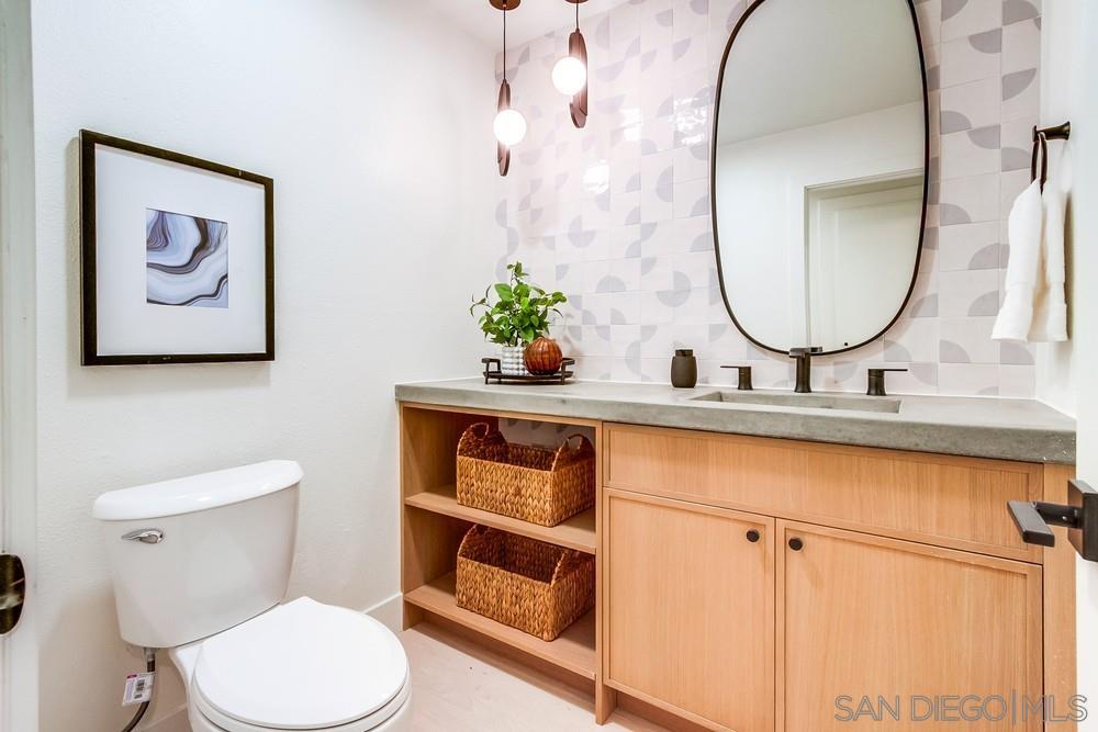 Detail Gallery Image 32 of 58 For 2223  Caminito Preciosa Sur, La Jolla,  CA 92037 - 5 Beds | 2/1 Baths
