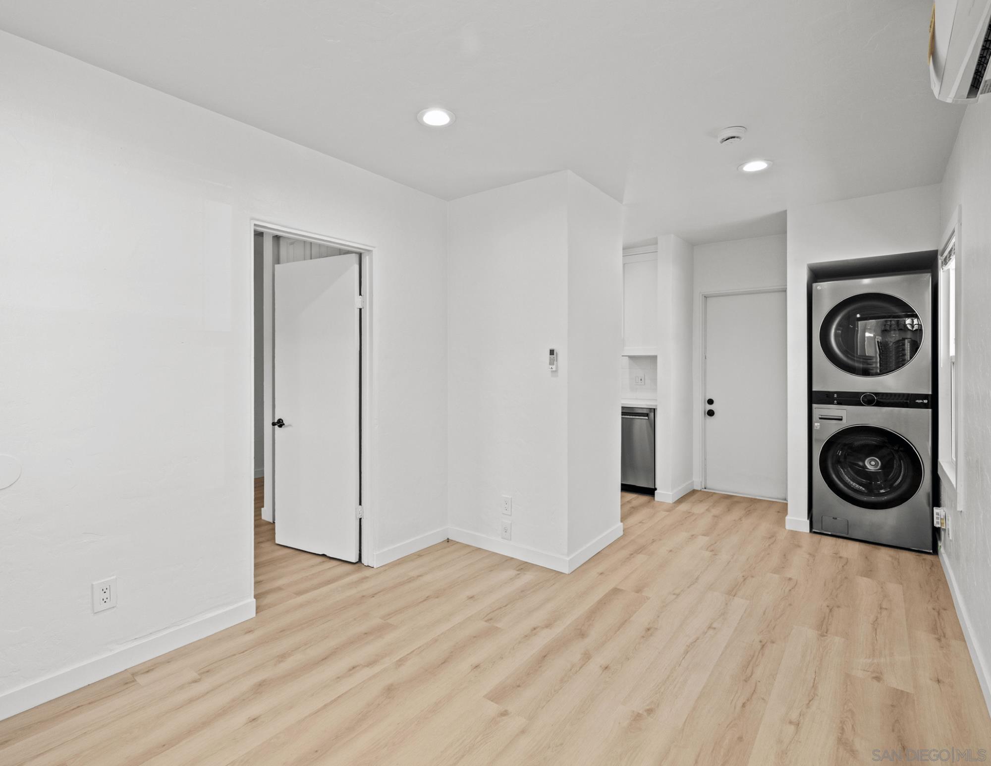 Detail Gallery Image 16 of 26 For , San Diego,  CA 92116 - – Beds | – Baths