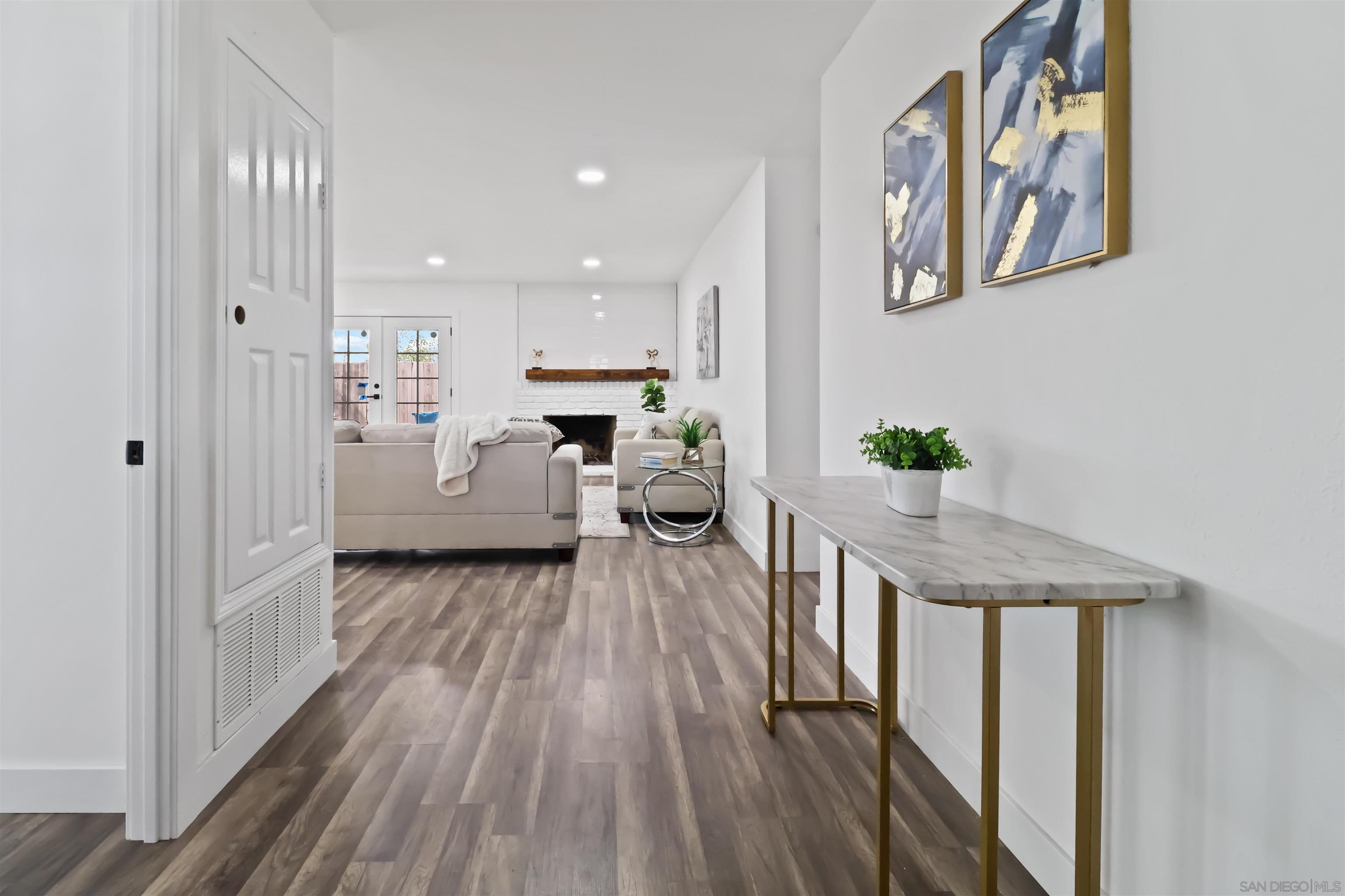 Detail Gallery Image 3 of 65 For 10902  Whippletree Ln., Spring Valley,  CA 91978 - 3 Beds | 2 Baths