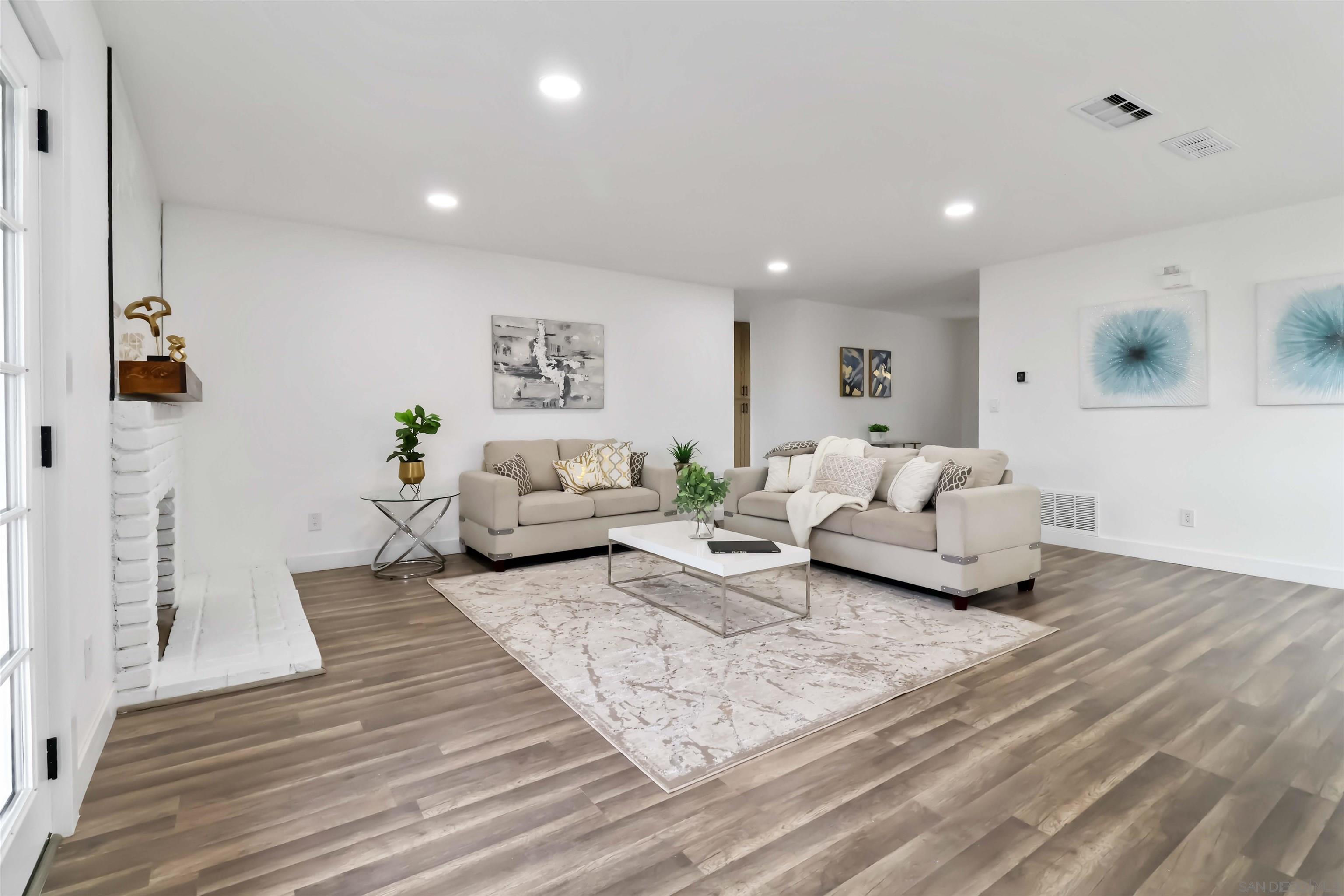 Detail Gallery Image 10 of 65 For 10902  Whippletree Ln., Spring Valley,  CA 91978 - 3 Beds | 2 Baths