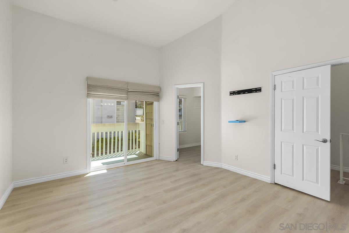 Detail Gallery Image 15 of 31 For 4028  Mahaila Ave  C, San Diego,  CA 92122 - 4 Beds | 2/1 Baths