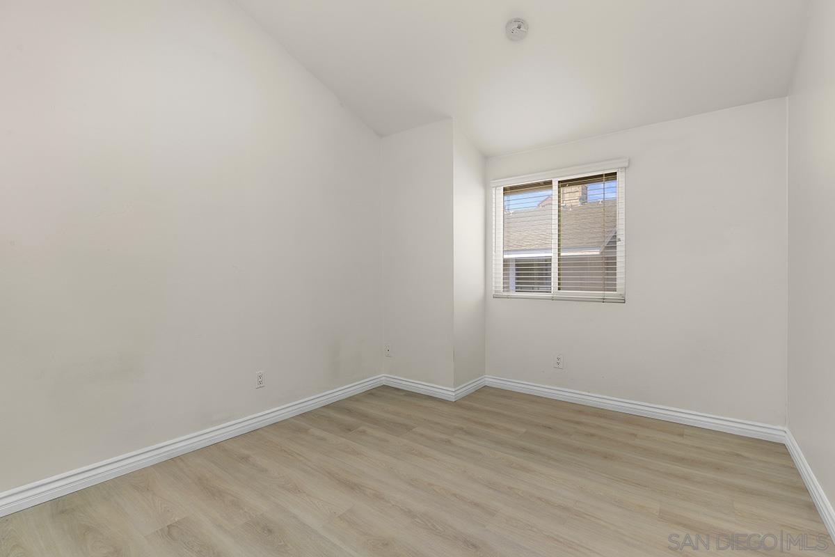 Detail Gallery Image 27 of 31 For 4028  Mahaila Ave  C, San Diego,  CA 92122 - 4 Beds | 2/1 Baths