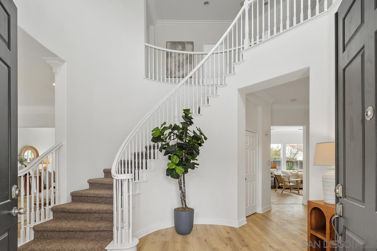 Detail Gallery Image 4 of 38 For 36079  Pansy St, Winchester,  CA 92596 - 6 Beds | 3/1 Baths