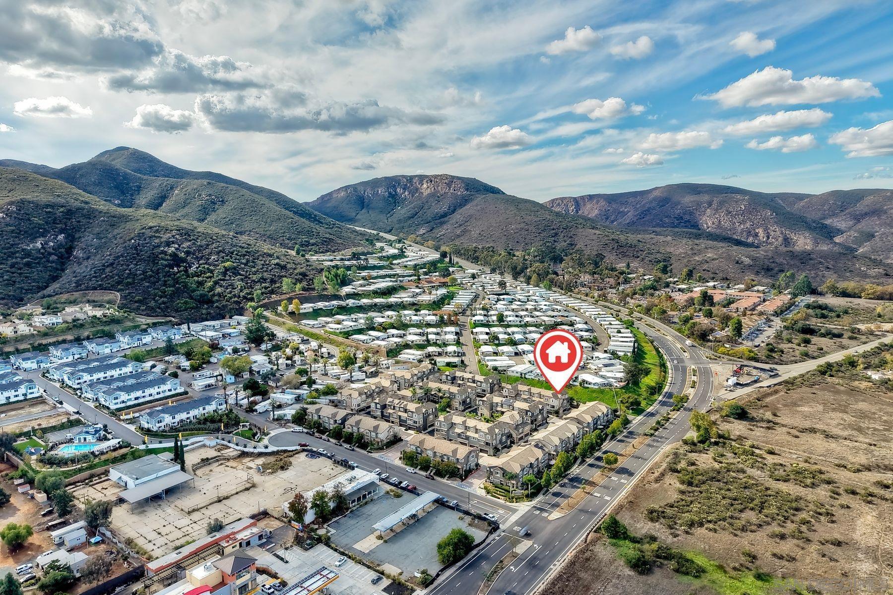 Detail Gallery Image 2 of 37 For 1801  Clare Ln, Santee,  CA 92071 - 2 Beds | 2/1 Baths