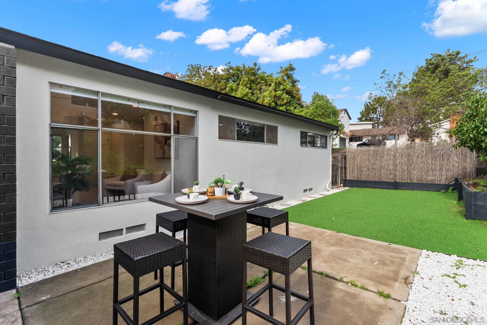 Detail Gallery Image 27 of 33 For 6725  Boulder Lake Ave, San Diego,  CA 92119 - 3 Beds | 2 Baths