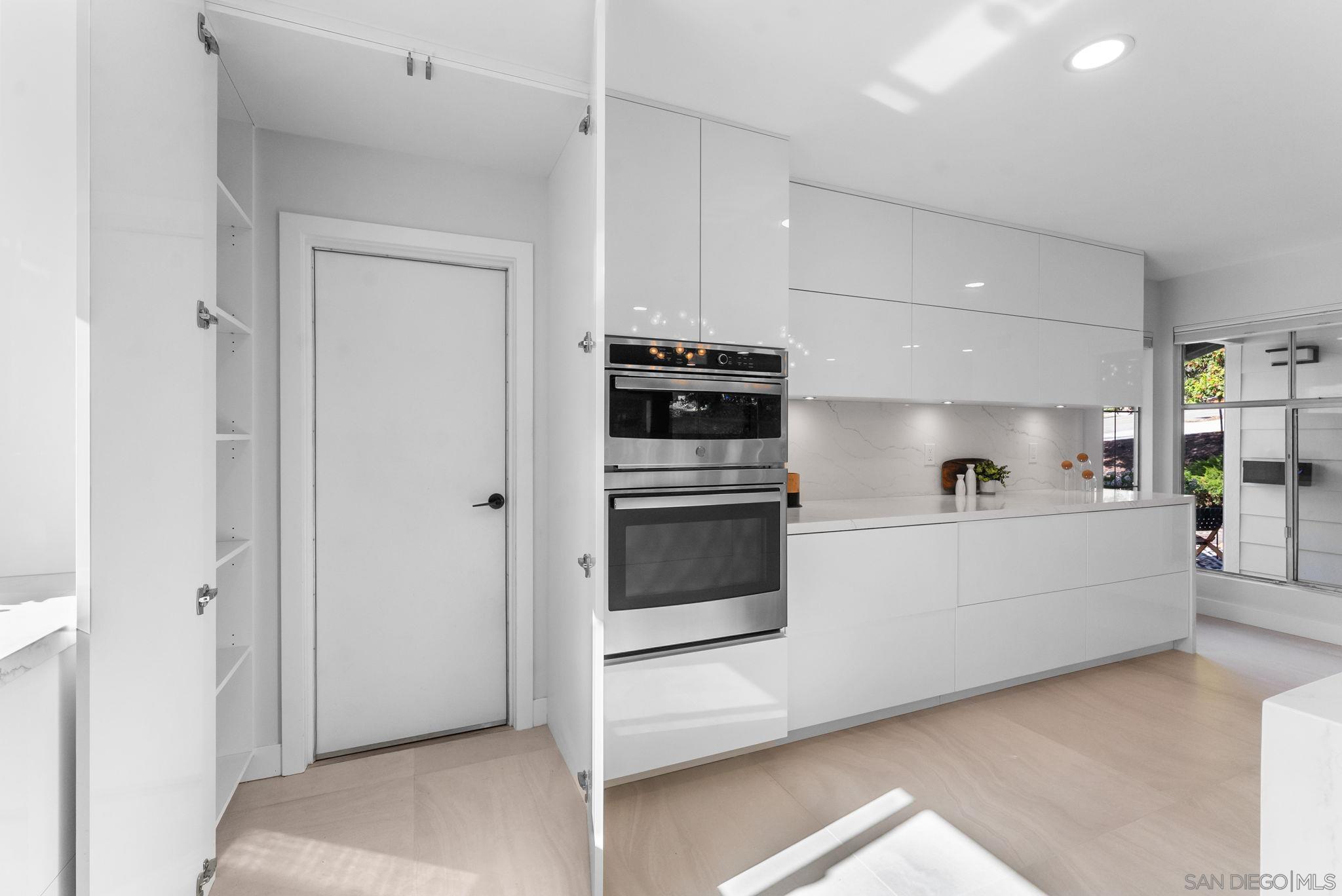 Detail Gallery Image 8 of 33 For 6725  Boulder Lake Ave, San Diego,  CA 92119 - 3 Beds | 2 Baths