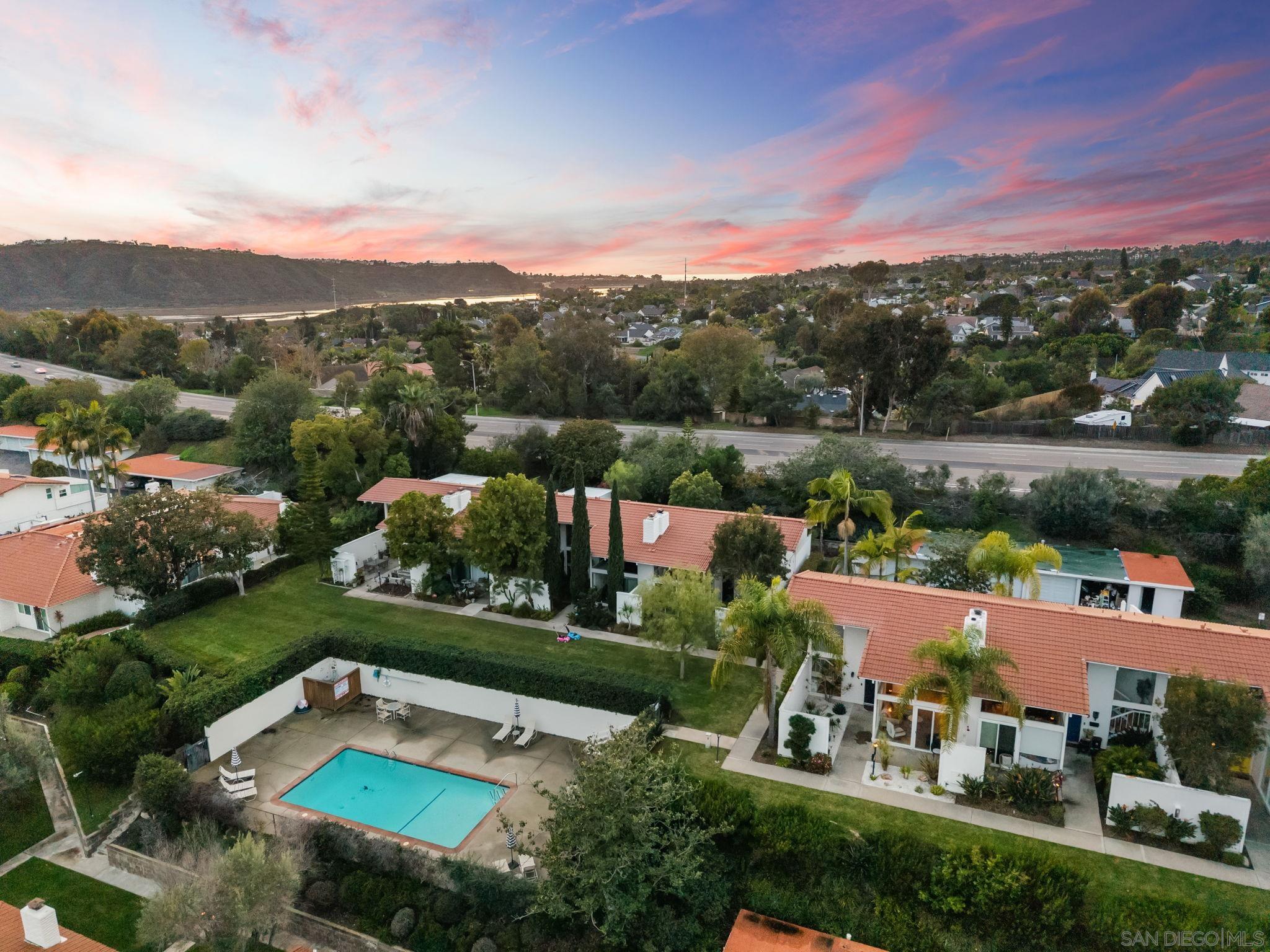 Detail Gallery Image 25 of 28 For 7087  Estrella De Mar  #D,  Carlsbad,  CA 92009 - 2 Beds | 2 Baths