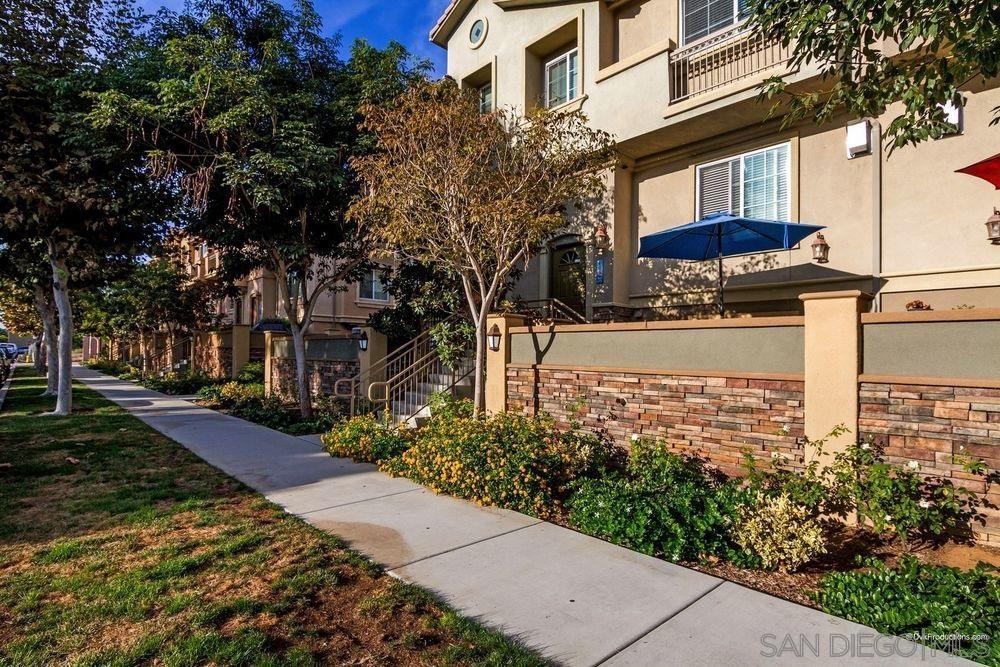 Detail Gallery Image 2 of 18 For 4037  Aidan Circle, Carlsbad,  CA 92008 - 4 Beds | 2/1 Baths