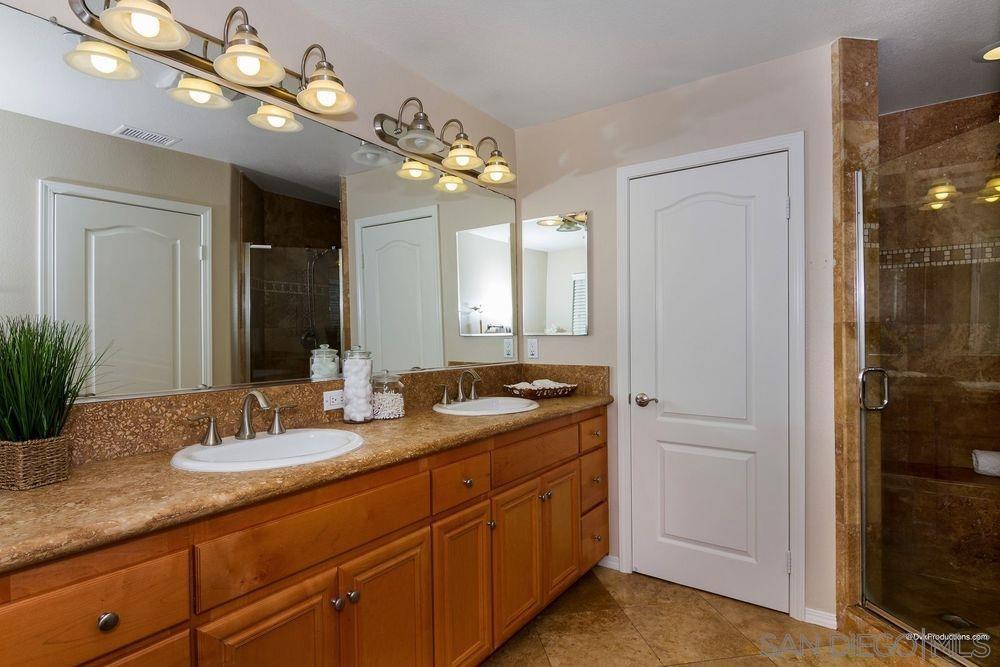 Detail Gallery Image 10 of 18 For 4037  Aidan Circle, Carlsbad,  CA 92008 - 4 Beds | 2/1 Baths