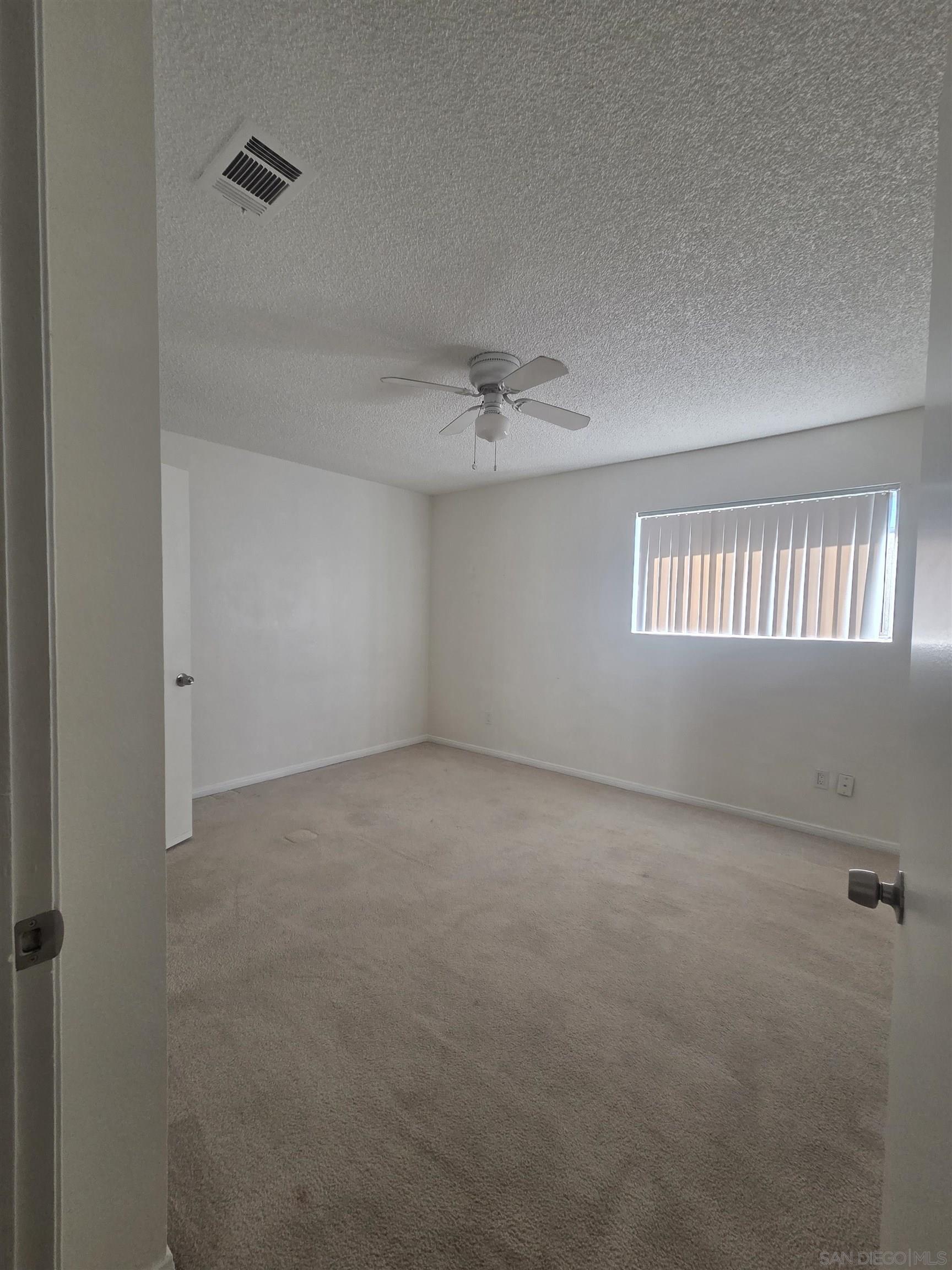 Detail Gallery Image 15 of 30 For 3626  Lemona Ave.  a,  San Diego,  CA 92105 - 2 Beds | 1/1 Baths