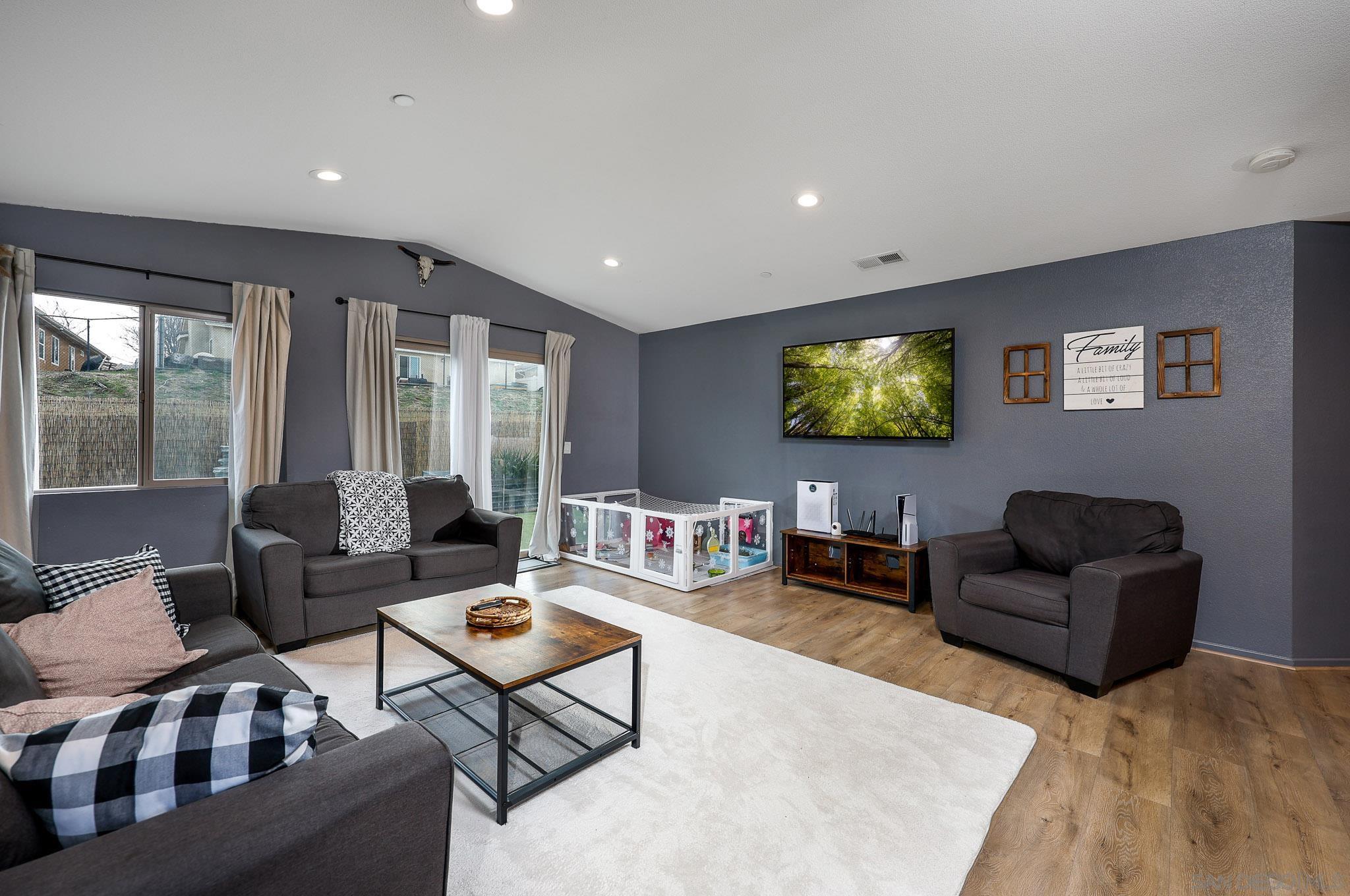 Detail Gallery Image 5 of 17 For 32241  Evening Primrose Trl, Campo,  CA 91906 - 3 Beds | 2 Baths