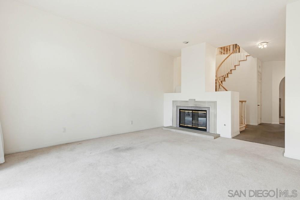 Detail Gallery Image 15 of 42 For 5226  Renaissance Ave, San Diego,  CA 92122 - 4 Beds | 2/1 Baths