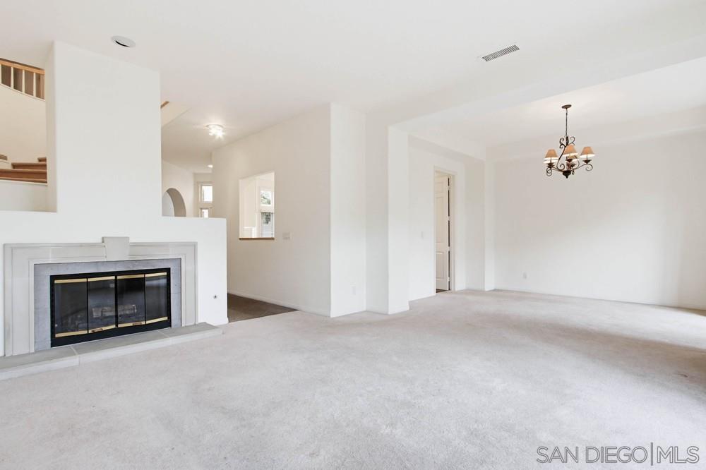 Detail Gallery Image 16 of 42 For 5226  Renaissance Ave, San Diego,  CA 92122 - 4 Beds | 2/1 Baths