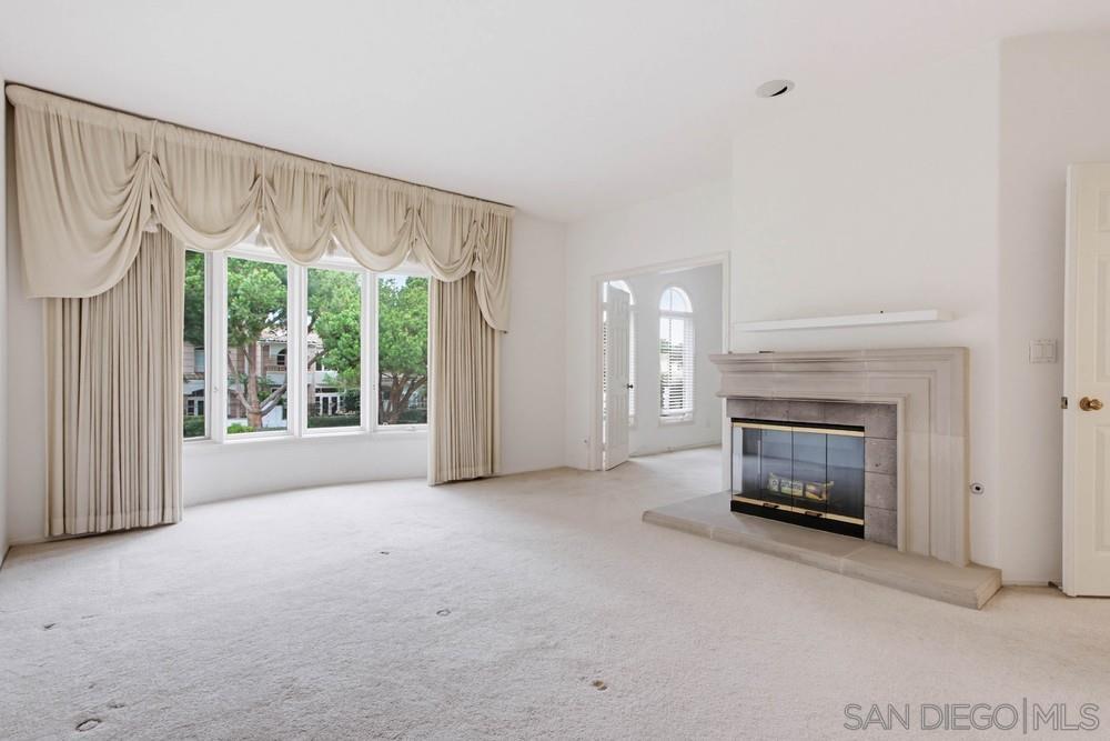 Detail Gallery Image 19 of 42 For 5226  Renaissance Ave, San Diego,  CA 92122 - 4 Beds | 2/1 Baths