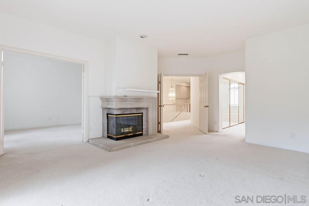 Detail Gallery Image 21 of 42 For 5226  Renaissance Ave, San Diego,  CA 92122 - 4 Beds | 2/1 Baths