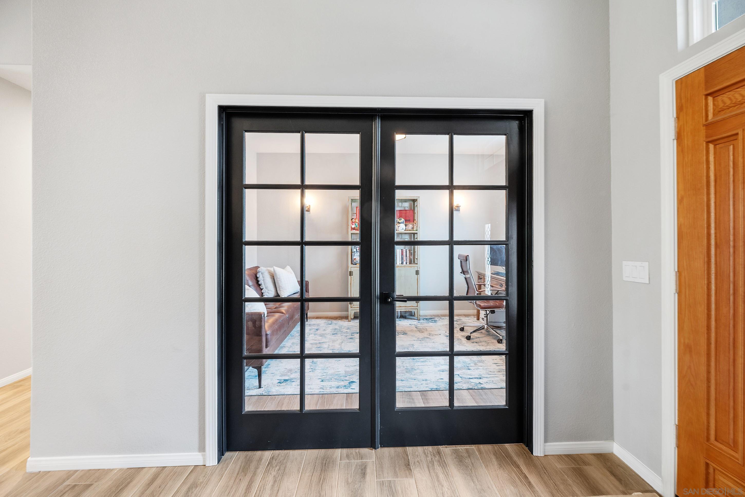 Detail Gallery Image 14 of 52 For 28250  Deep Canyon Dr, Escondido,  CA 92026 - 3 Beds | 2/1 Baths