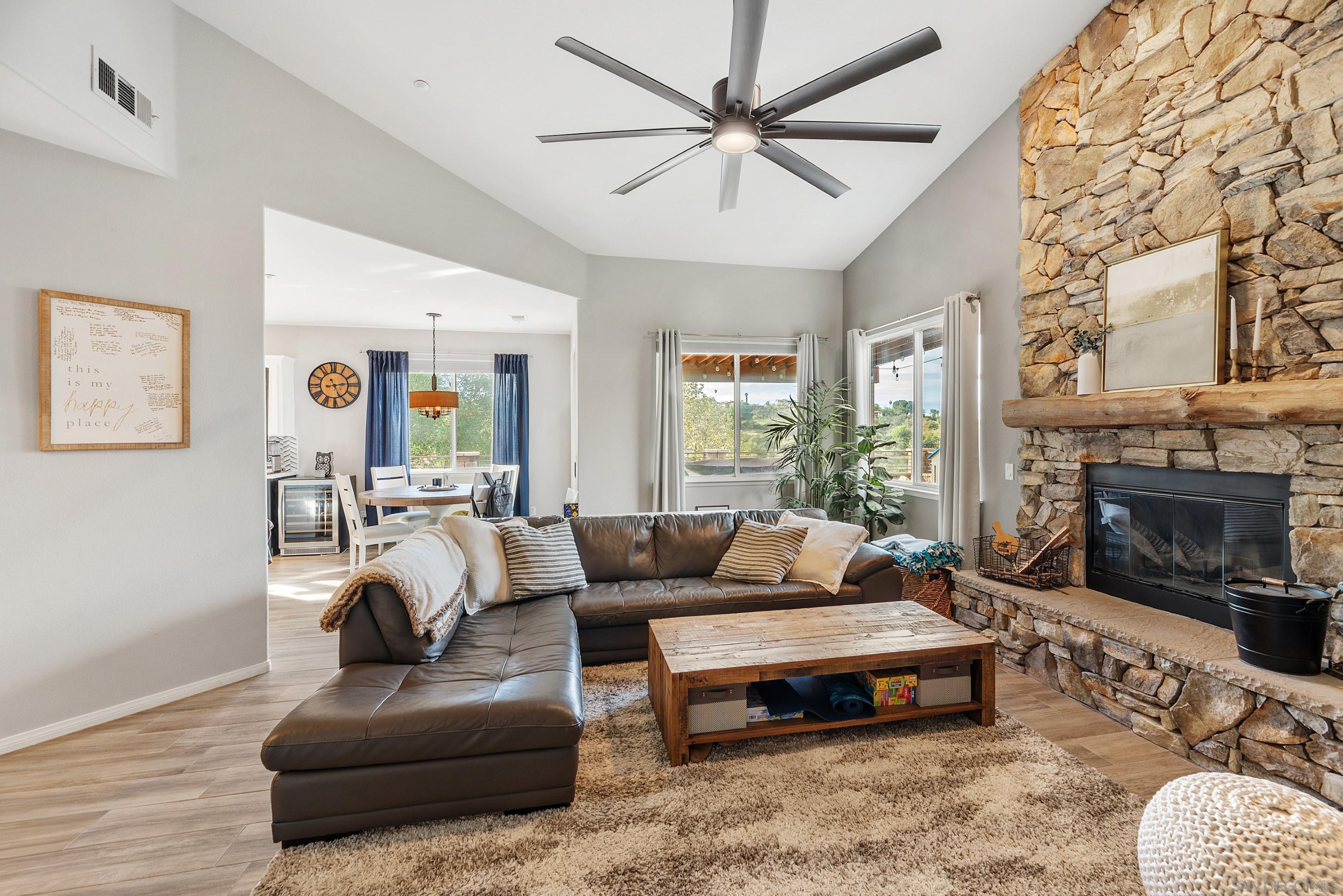 Detail Gallery Image 31 of 52 For 28250  Deep Canyon Dr, Escondido,  CA 92026 - 3 Beds | 2/1 Baths