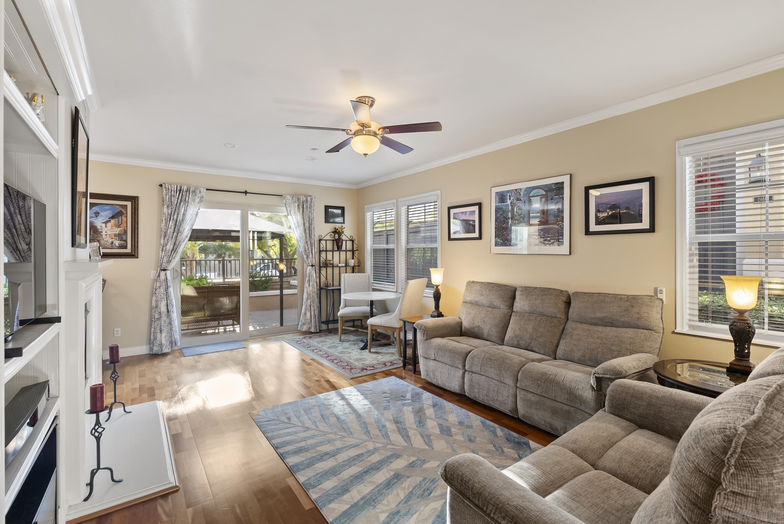 Detail Gallery Image 5 of 25 For 2688  Bellezza Drive, San Diego,  CA 92108 - 2 Beds | 2/1 Baths