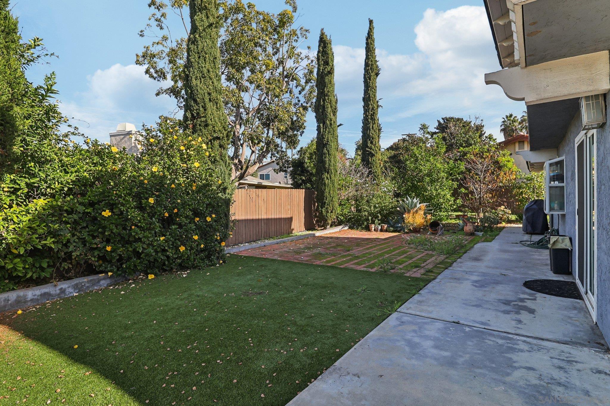 Detail Gallery Image 9 of 30 For 584 E Bobier, Vista,  CA 92084 - 4 Beds | 2/1 Baths