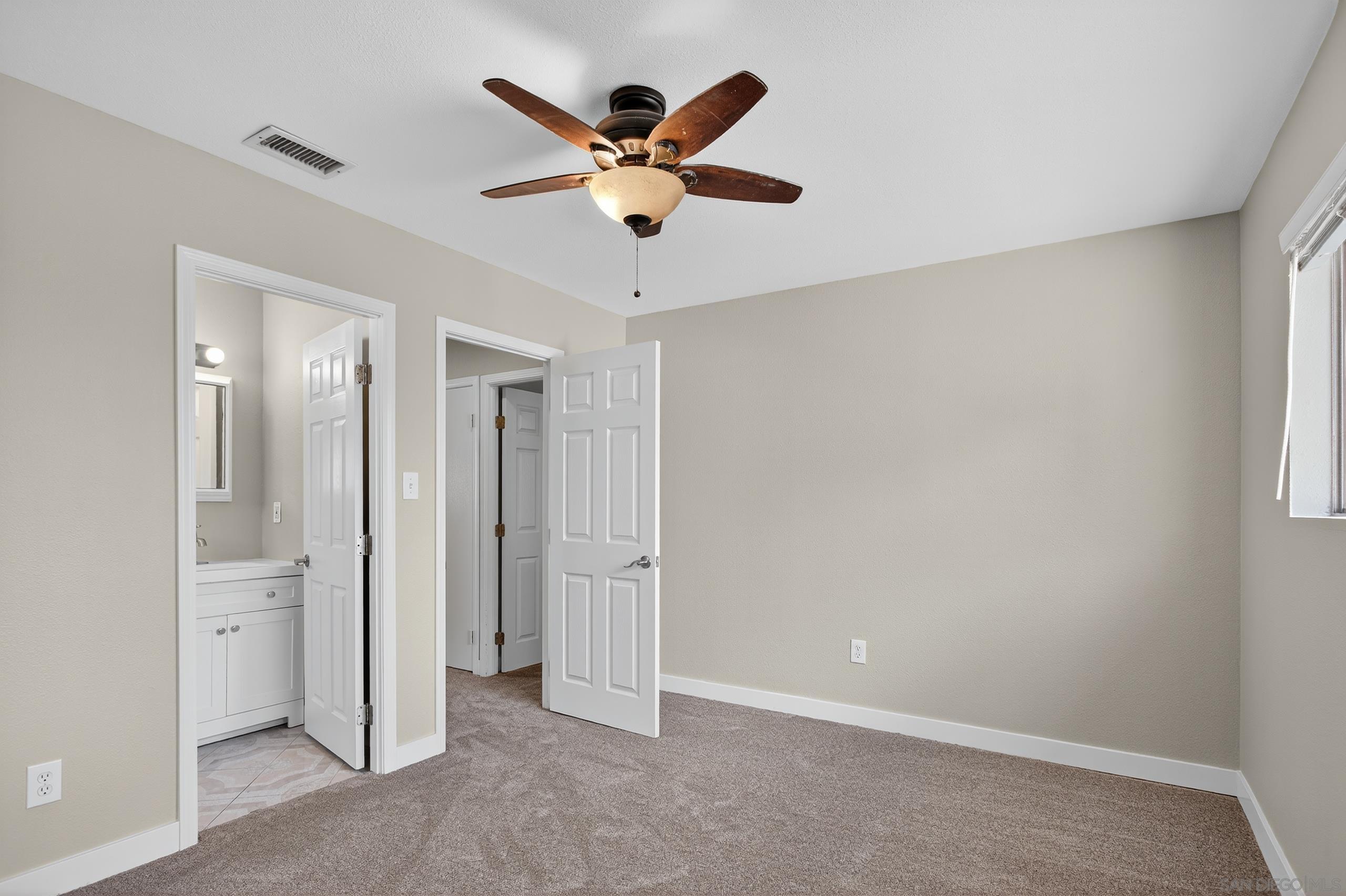 Detail Gallery Image 20 of 33 For 3907  Genine Dr., Oceanside,  CA 92056 - 4 Beds | 2 Baths