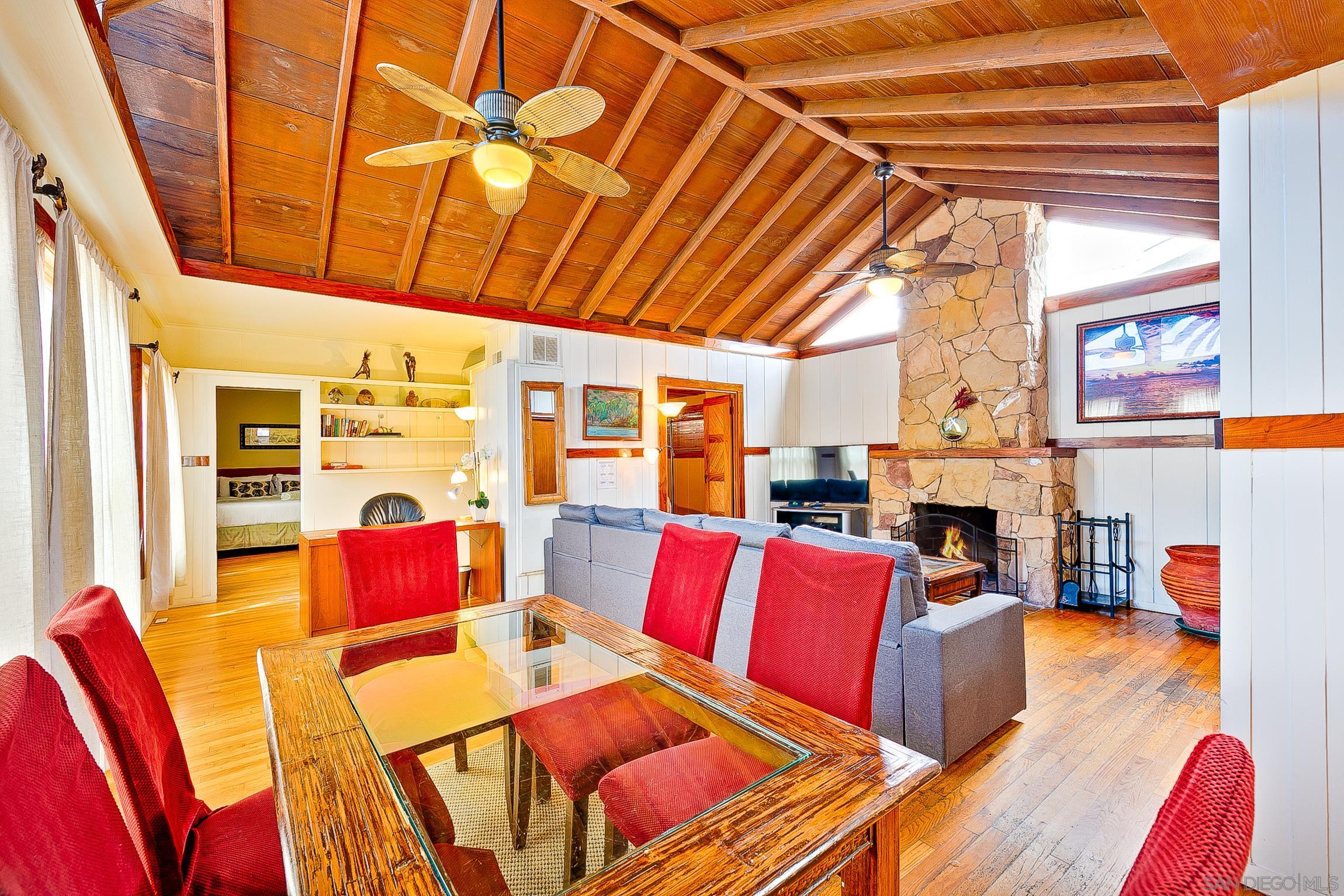 Detail Gallery Image 11 of 34 For 370-72  Nautilus St, La Jolla,  CA 92037 - 3 Beds | 3 Baths