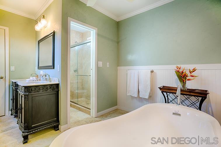 Detail Gallery Image 15 of 34 For 370-72  Nautilus St, La Jolla,  CA 92037 - 3 Beds | 3 Baths