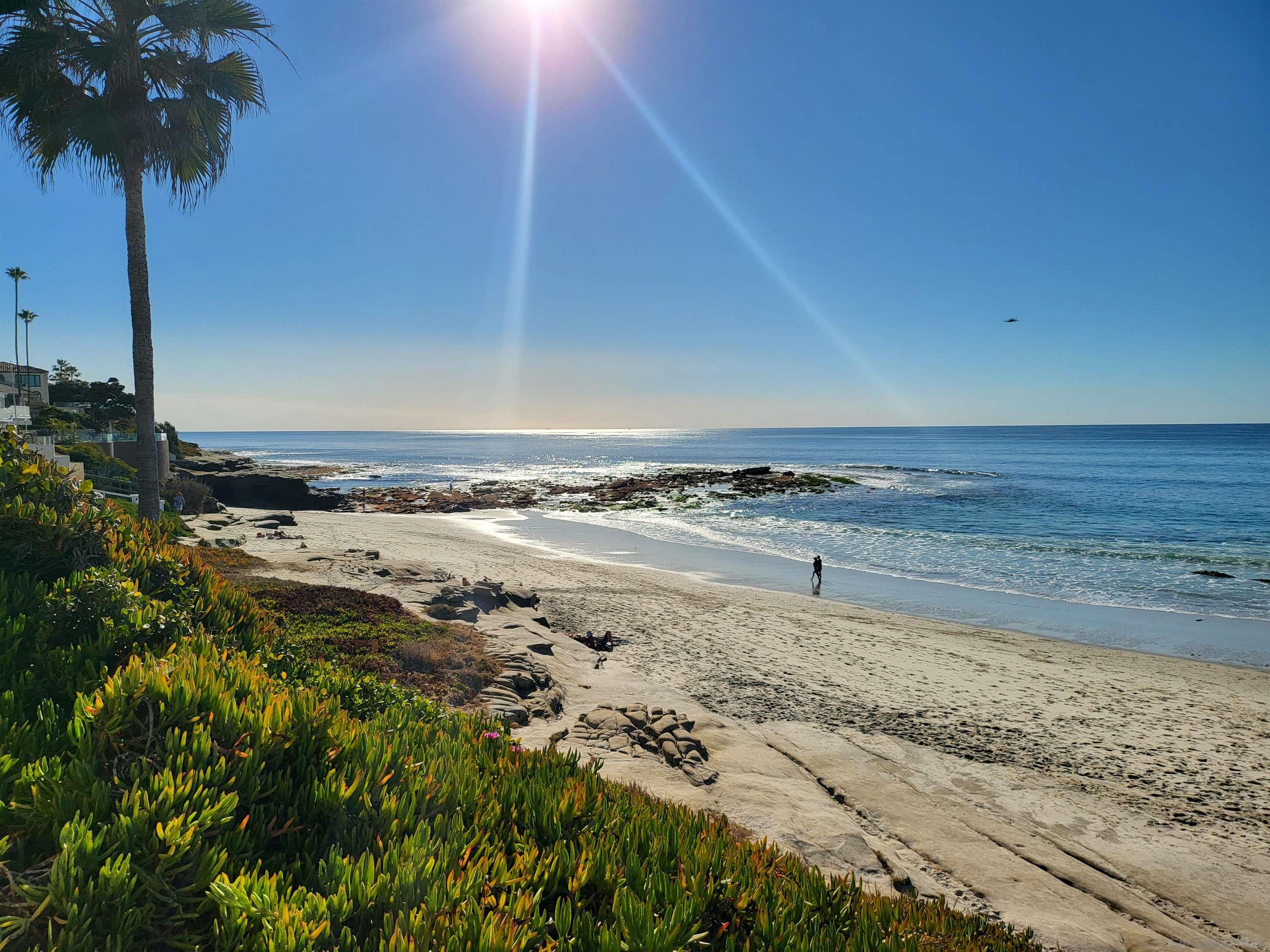 Detail Gallery Image 25 of 34 For 370-72  Nautilus St, La Jolla,  CA 92037 - 3 Beds | 3 Baths
