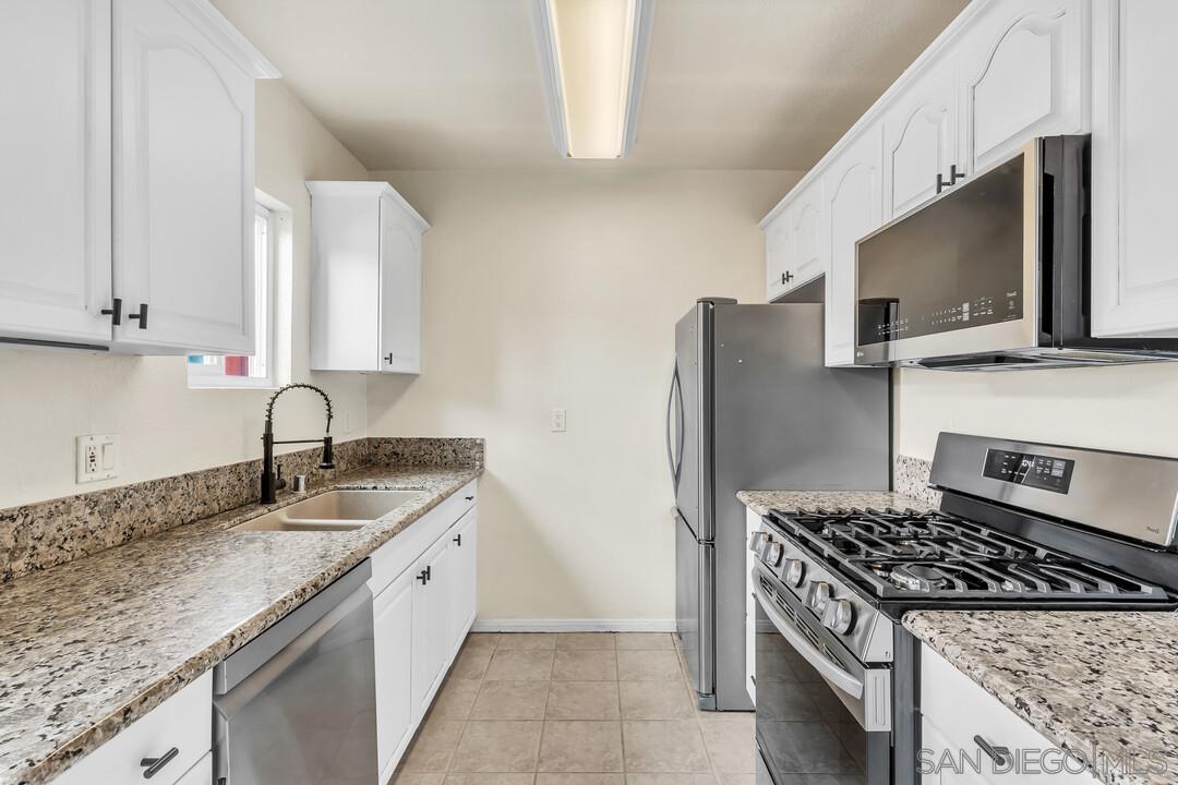 Detail Gallery Image 11 of 21 For 4425  50th St  #17,  San Diego,  CA 92115 - 2 Beds | 1 Baths