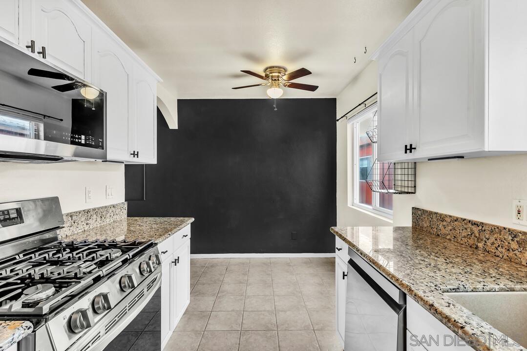 Detail Gallery Image 14 of 21 For 4425  50th St  #17,  San Diego,  CA 92115 - 2 Beds | 1 Baths