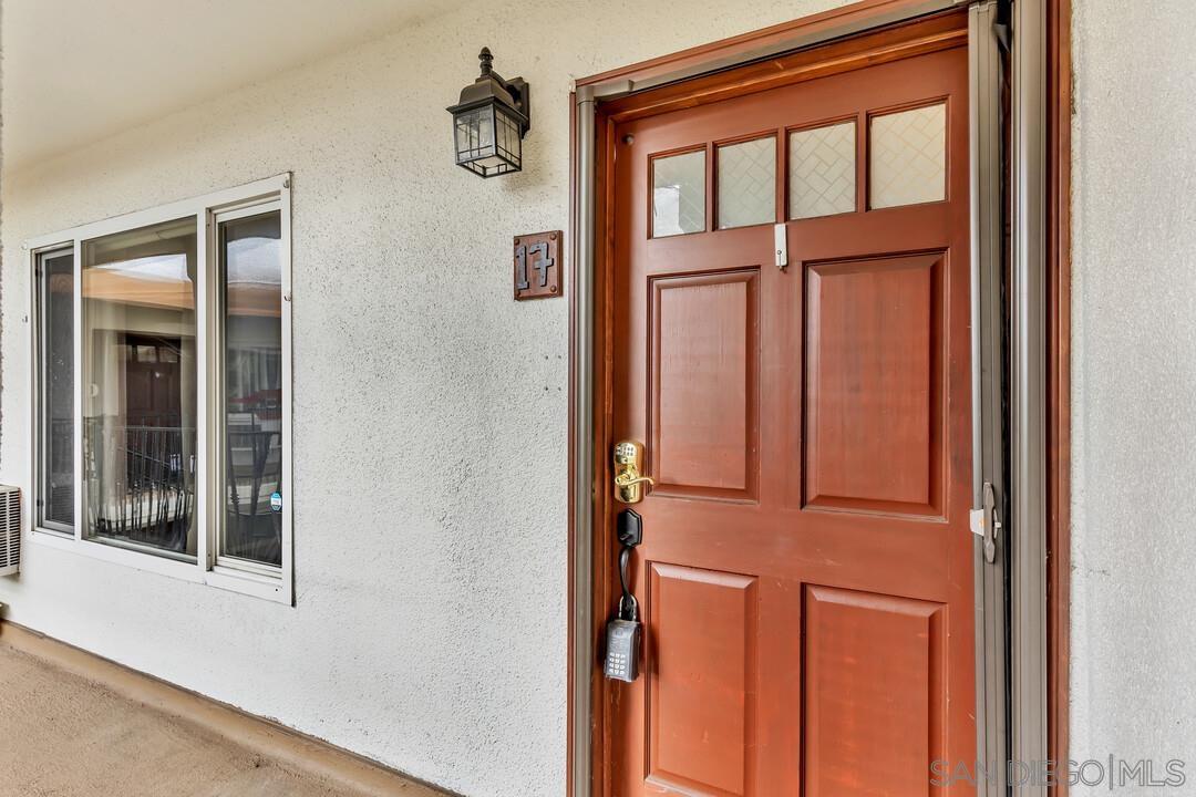Detail Gallery Image 3 of 21 For 4425  50th St  #17,  San Diego,  CA 92115 - 2 Beds | 1 Baths