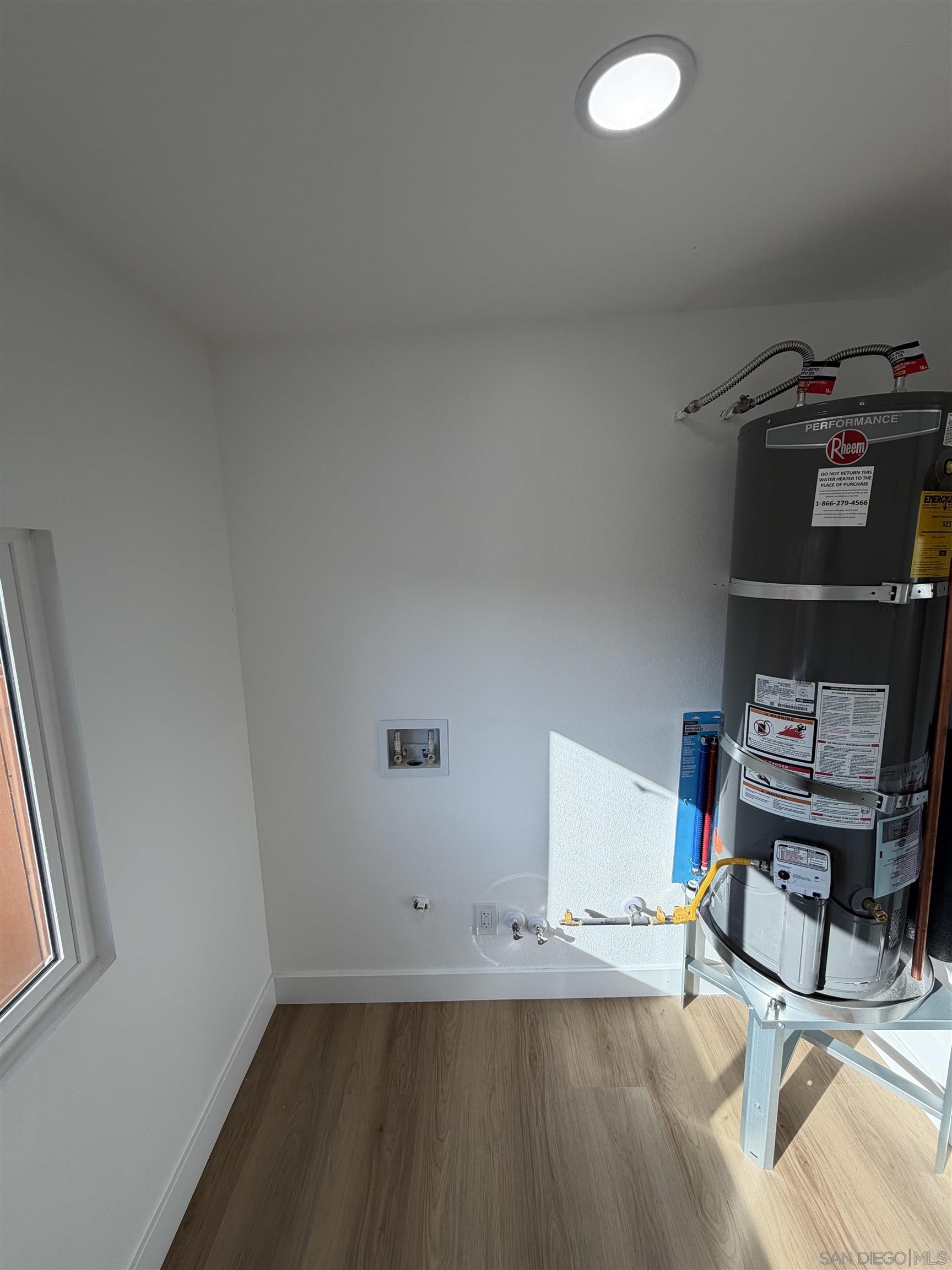 Front Image Thumbnail for SD2600594