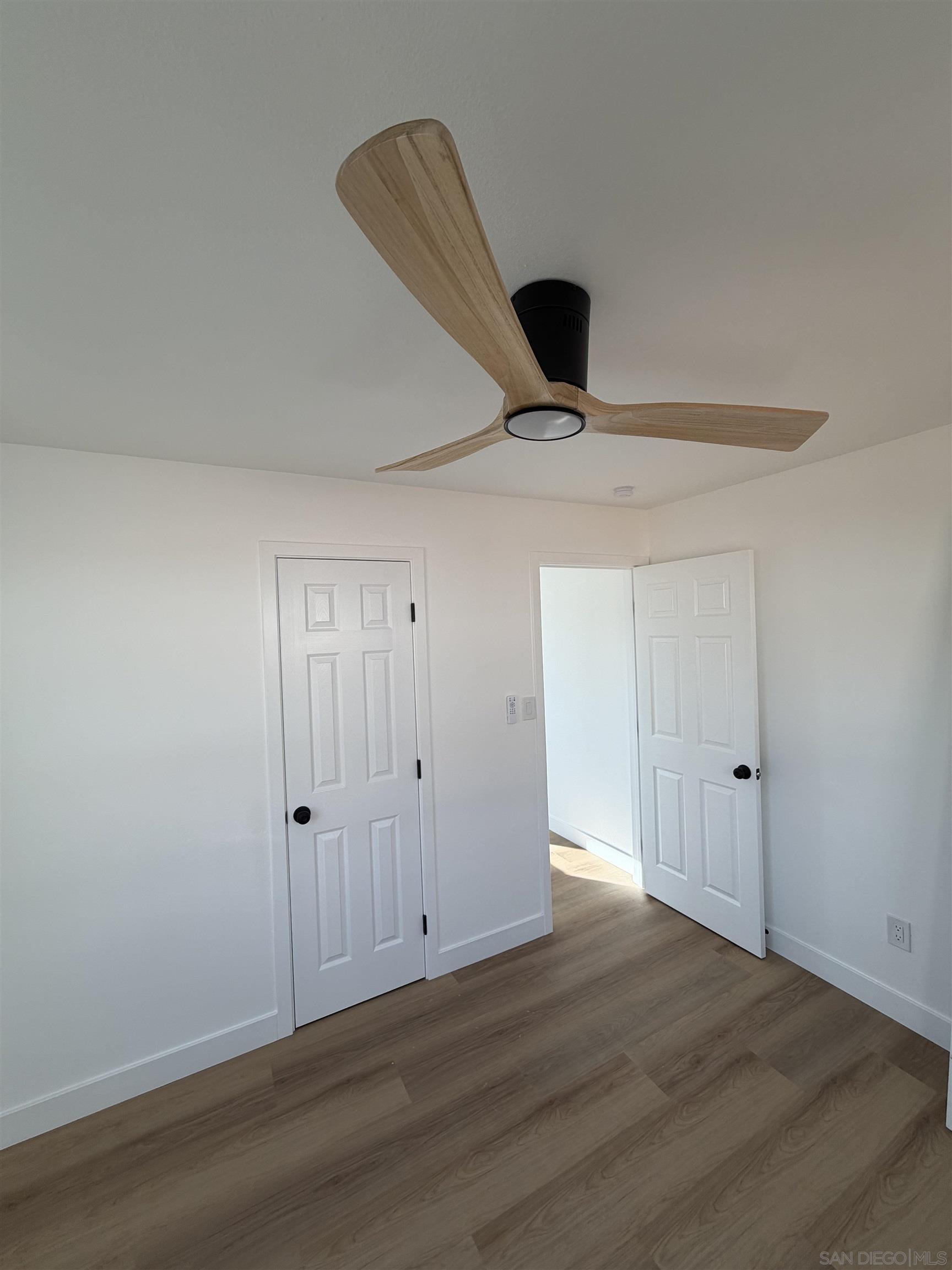 Detail Gallery Image 2 of 20 For 698  J St, Chula Vista,  CA 91910 - 2 Beds | 1 Baths