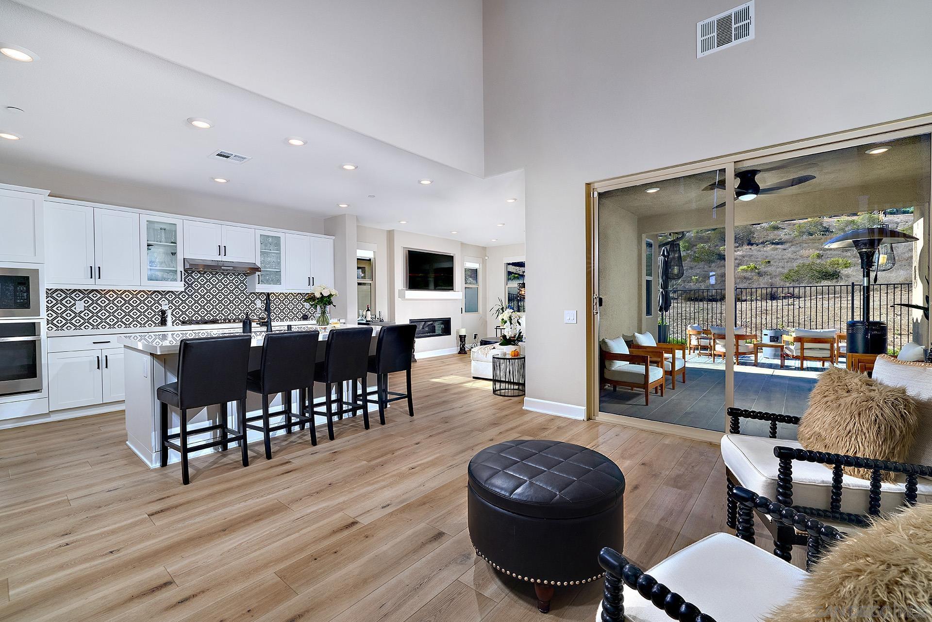 Detail Gallery Image 7 of 34 For 891  Cayley Ave, San Marcos,  CA 92069 - 4 Beds | 3/1 Baths