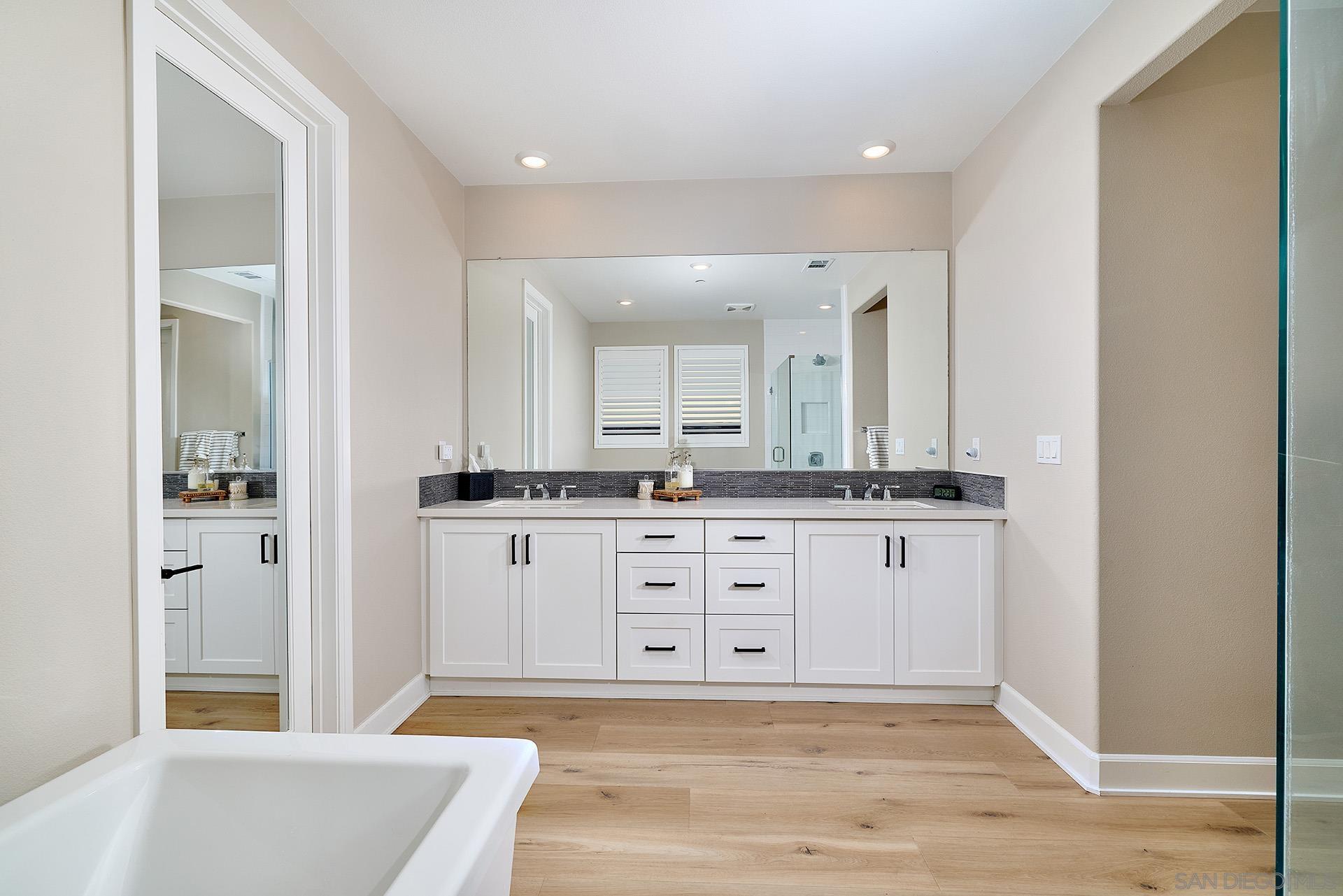 Detail Gallery Image 9 of 34 For 891  Cayley Ave, San Marcos,  CA 92069 - 4 Beds | 3/1 Baths