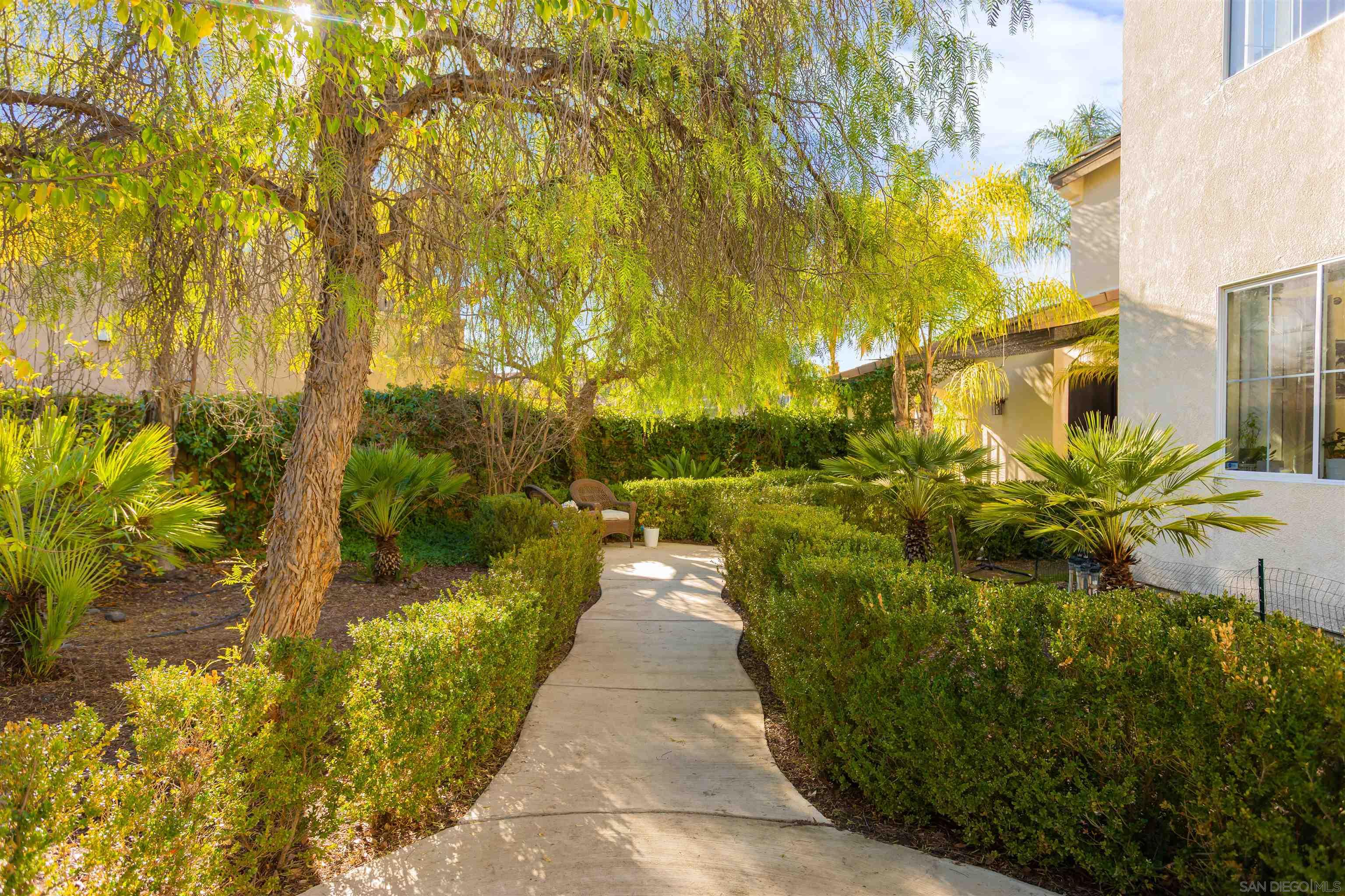 Detail Gallery Image 2 of 62 For 32724  Salvia Cir Winchester, Winchester,  CA 92596 - 5 Beds | 4/1 Baths