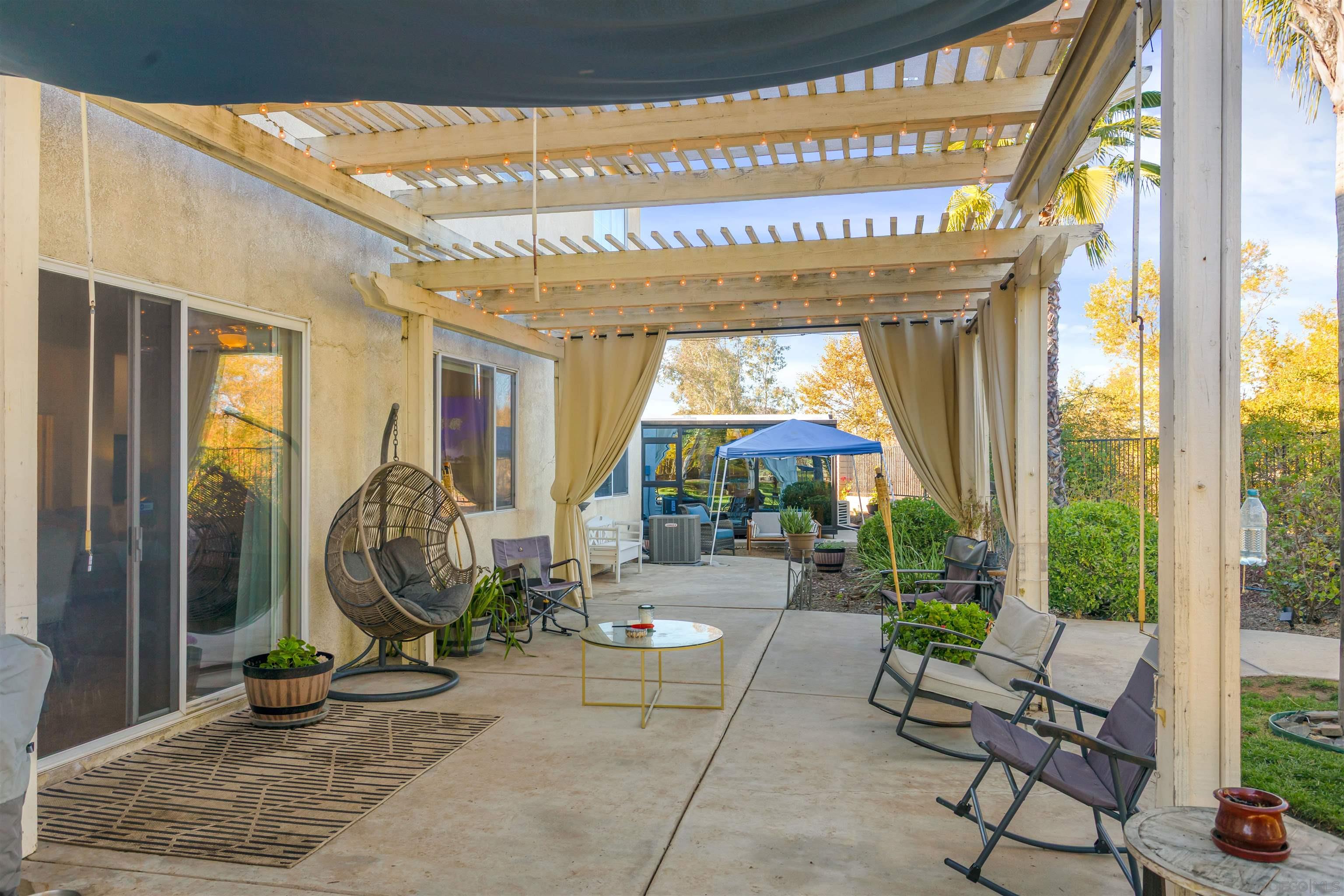 Detail Gallery Image 20 of 62 For 32724  Salvia Cir Winchester, Winchester,  CA 92596 - 5 Beds | 4/1 Baths